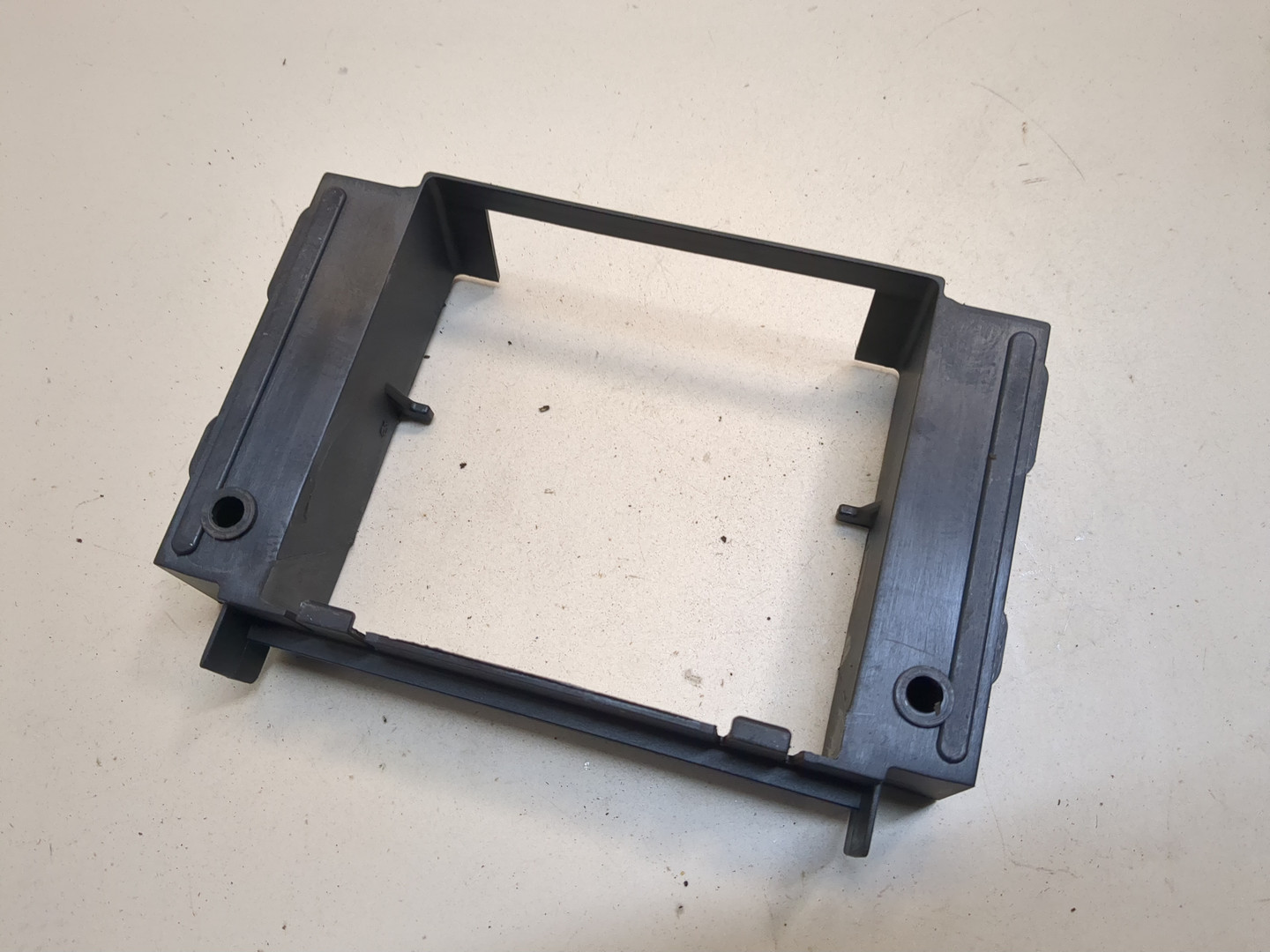 Кронштейн электронного блока управления / контроля