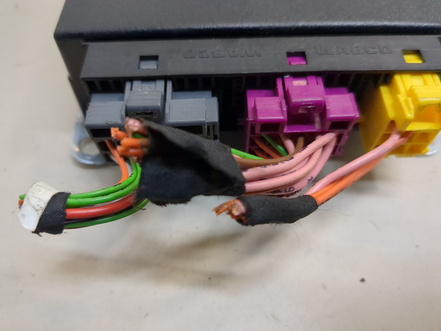 Блок управления подвеской