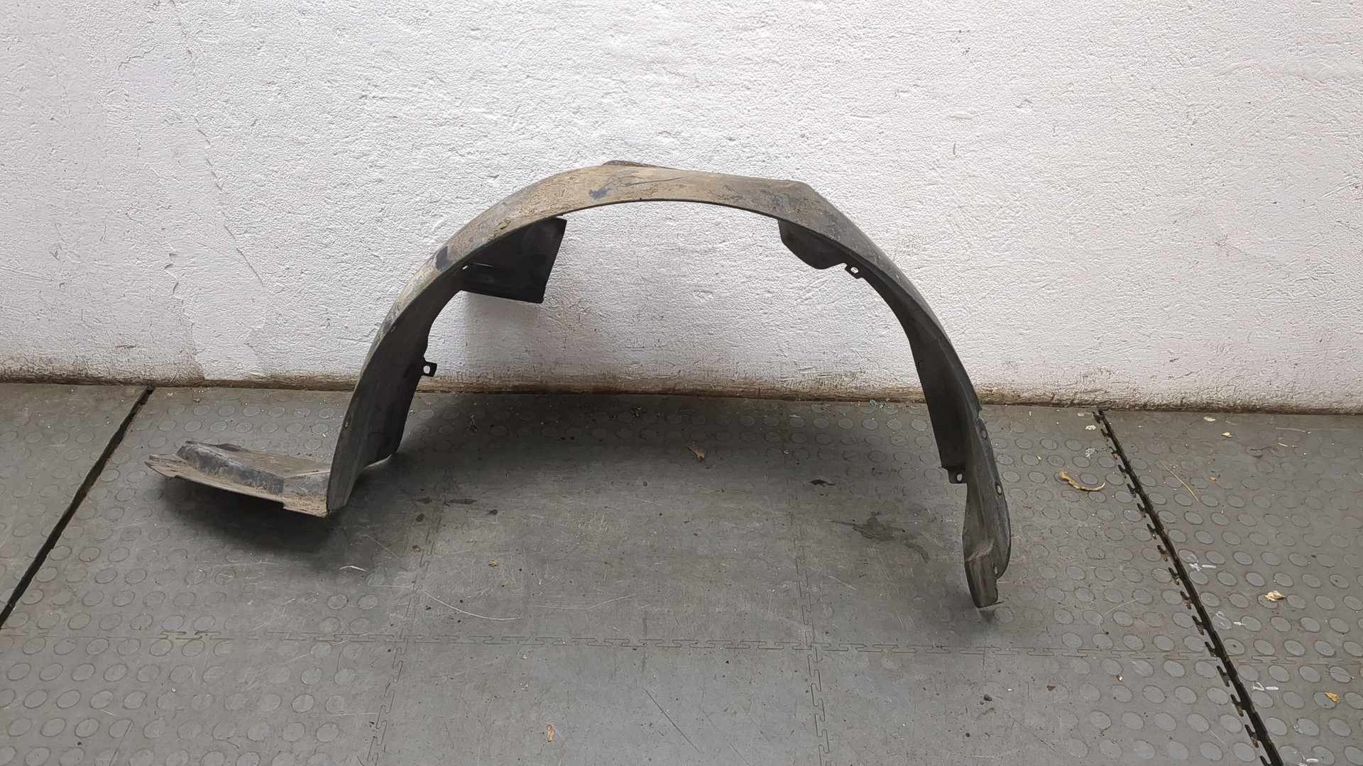 Локер передний левый