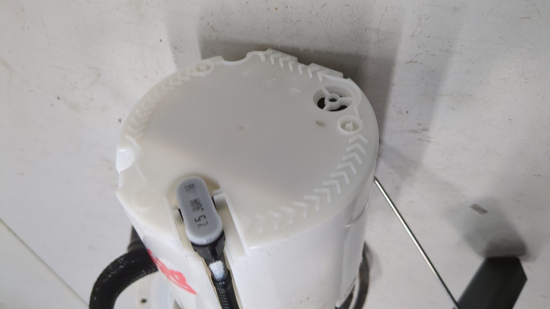 Насос топливный электрический