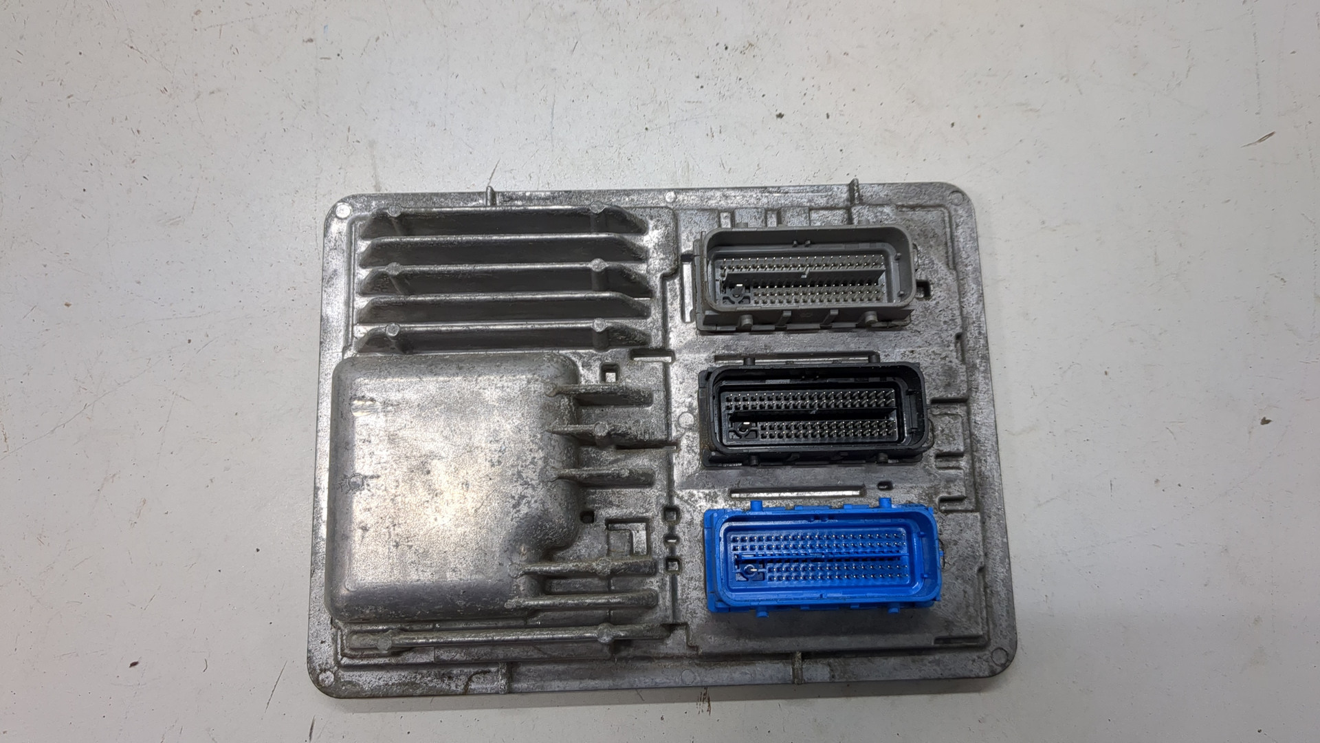 Блок управления двигателем