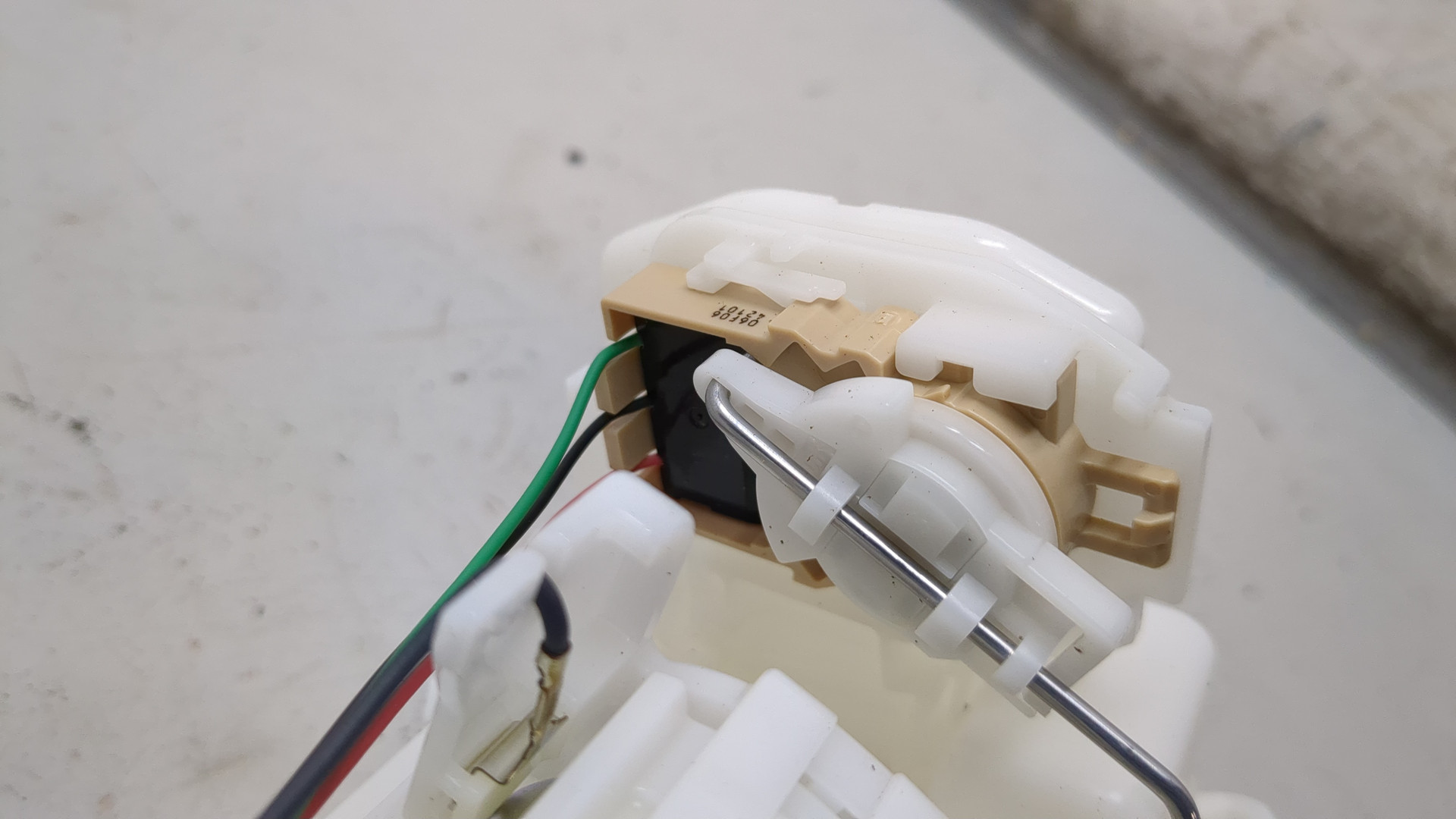 Насос топливный электрический