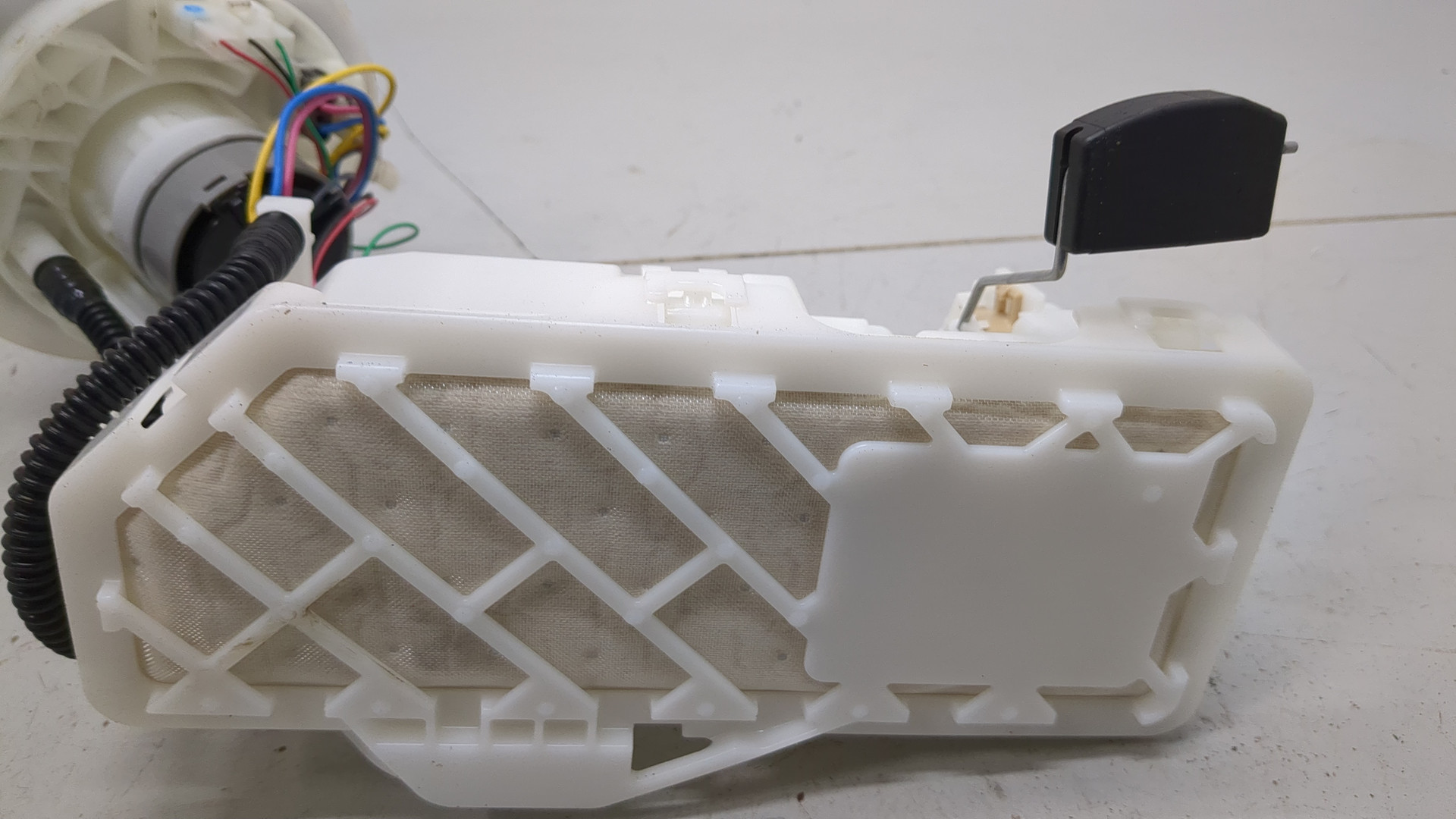 Насос топливный электрический