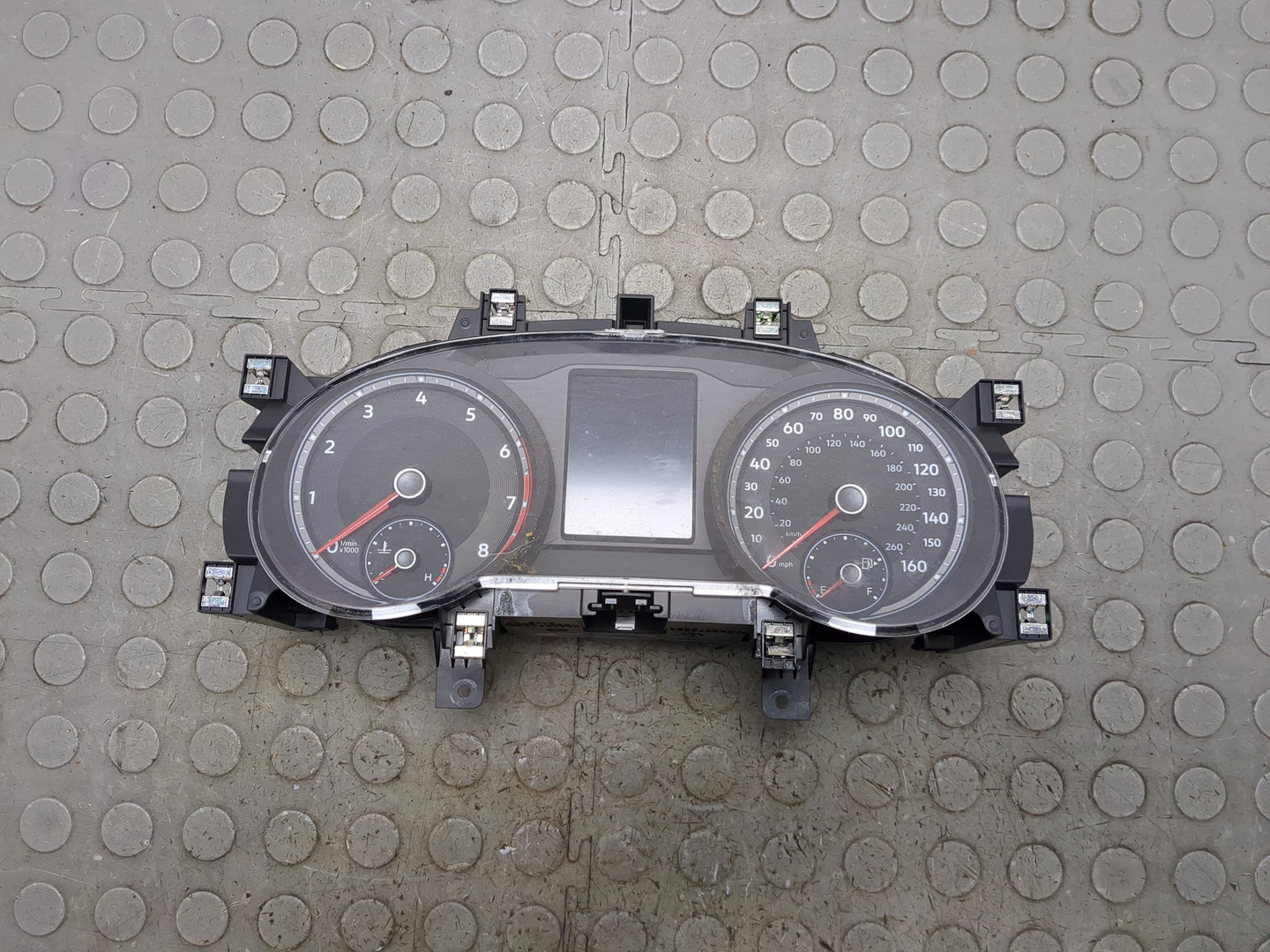 Панель приборов