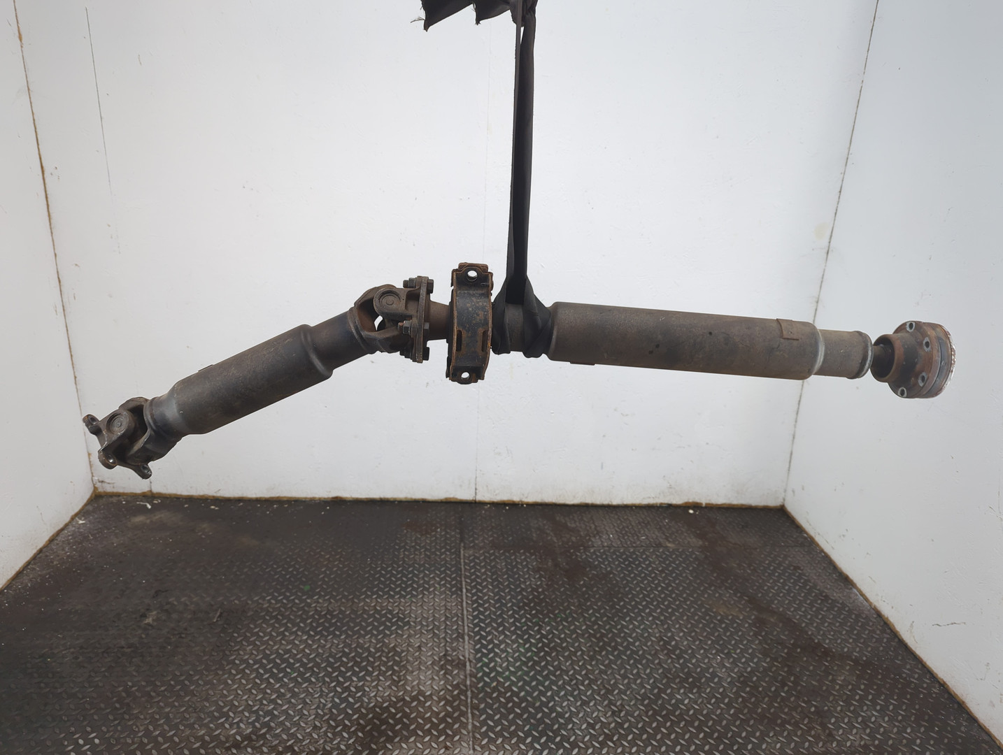 Вал карданный задний