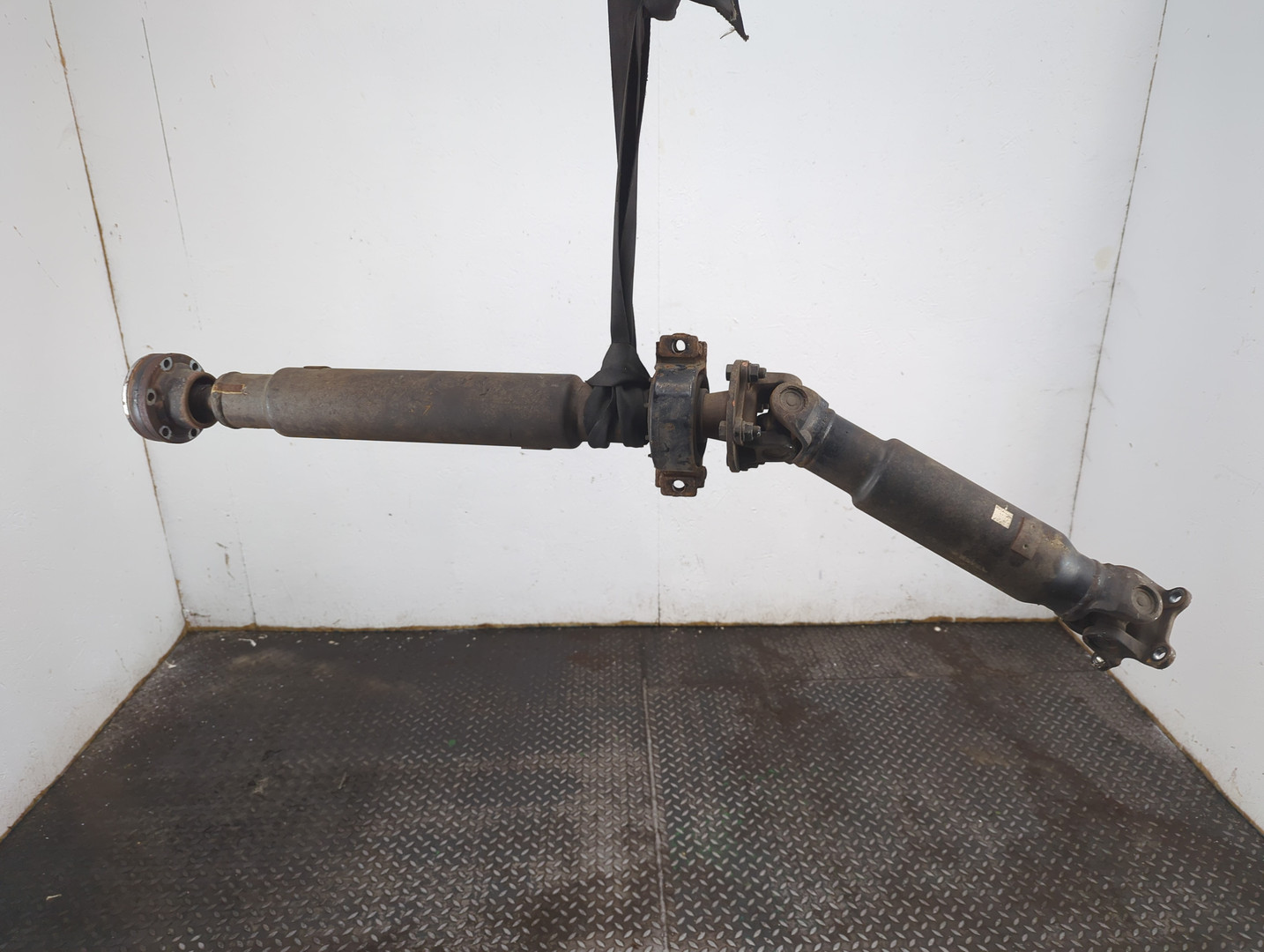 Вал карданный задний