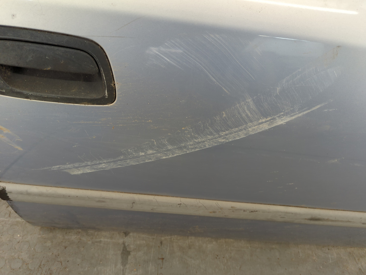 Дверь передняя правая