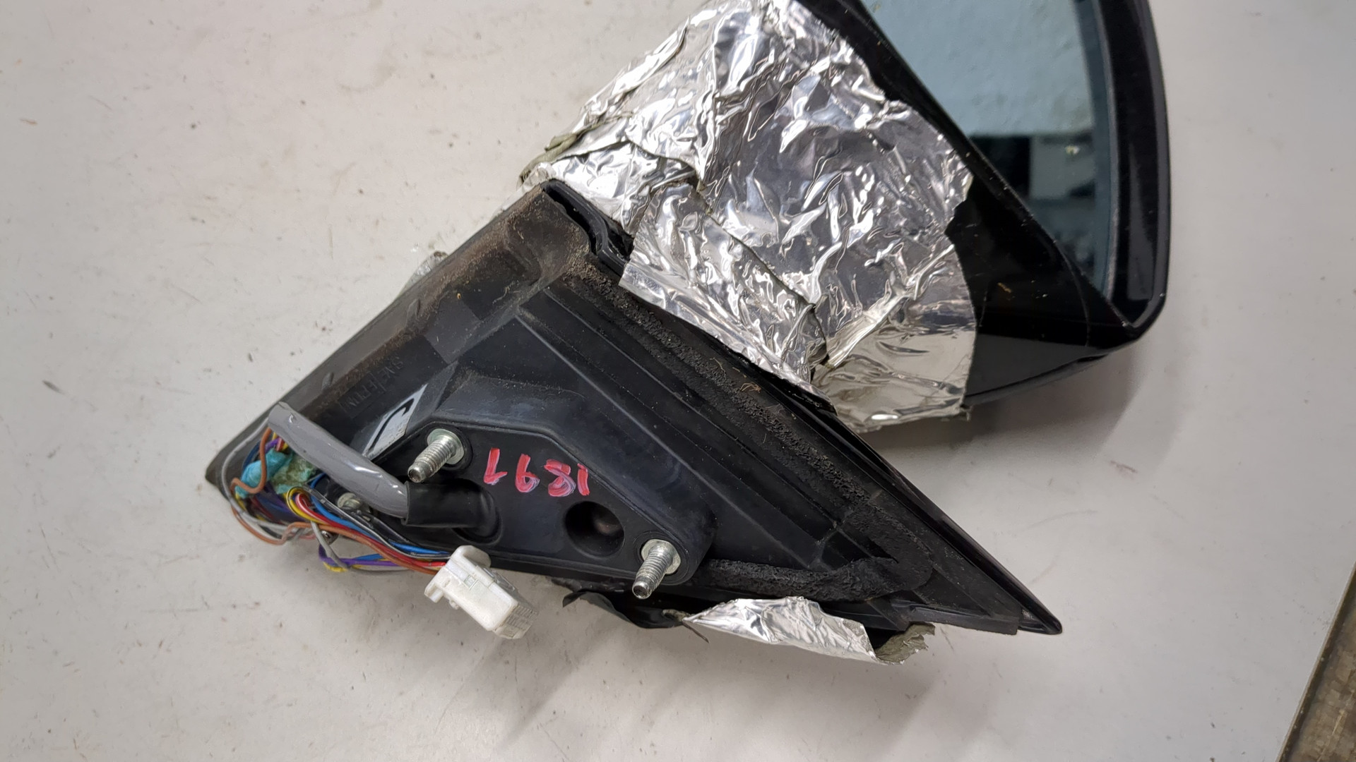 Зеркало левое электрическое