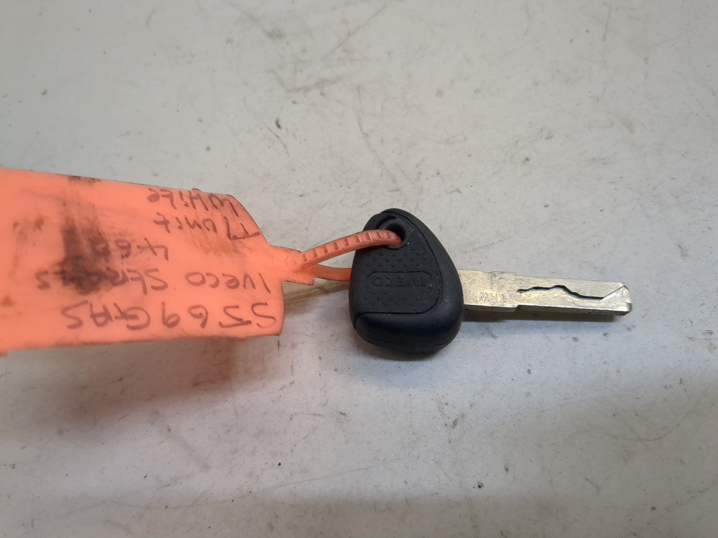 Ключ зажигания