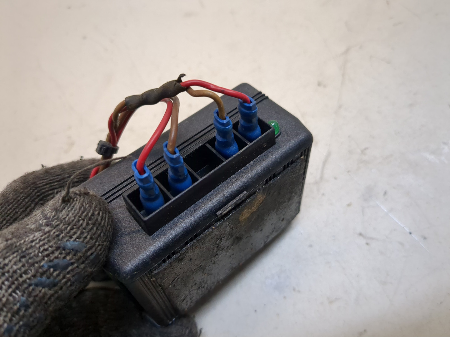 Преобразователь напряжения (адаптер)