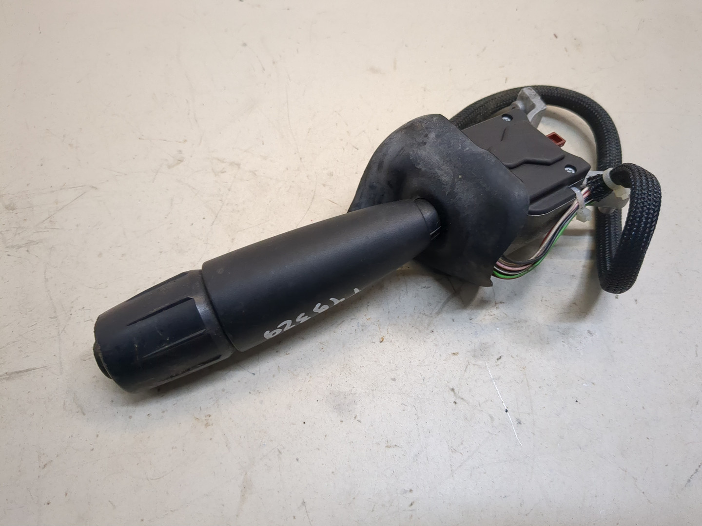 Переключатель подрулевой