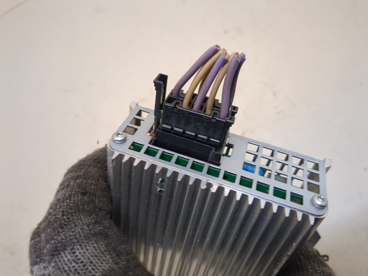 Преобразователь напряжения (адаптер)