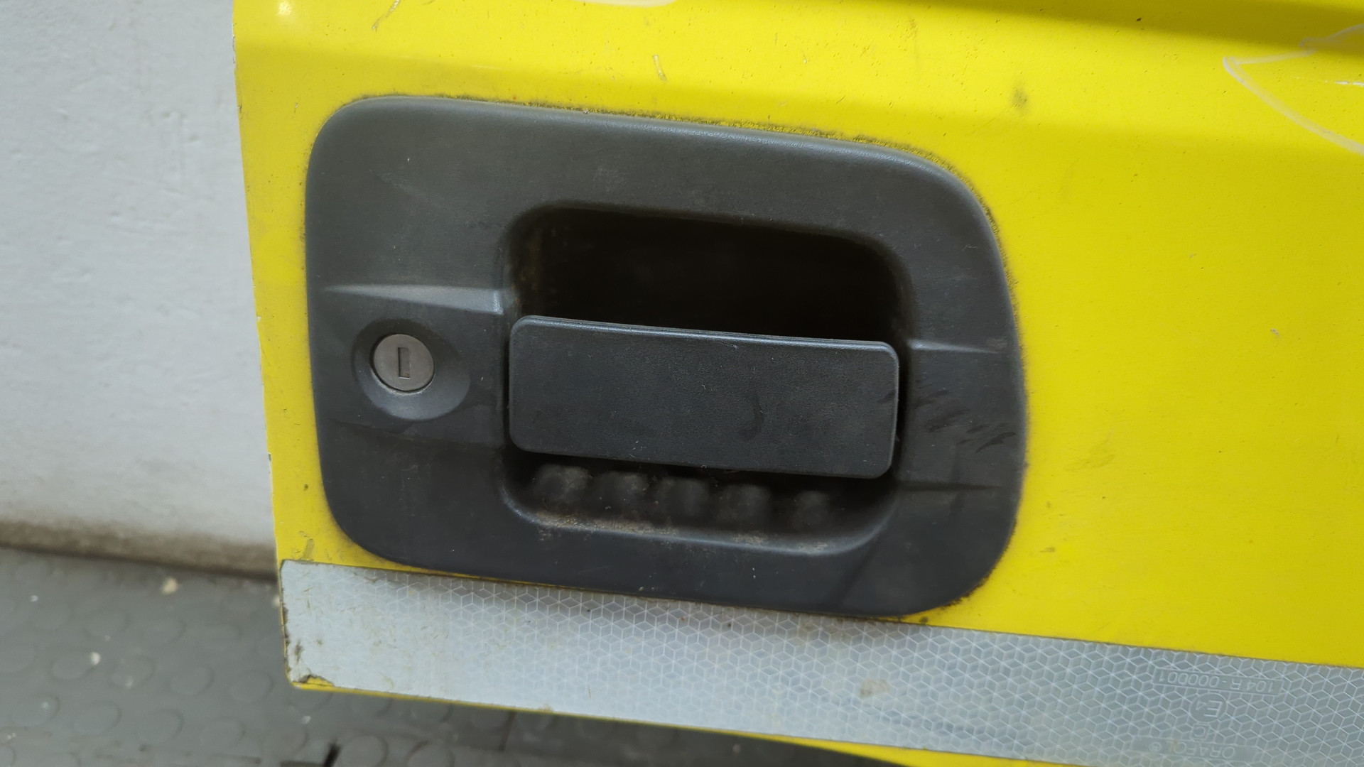 Дверь передняя правая