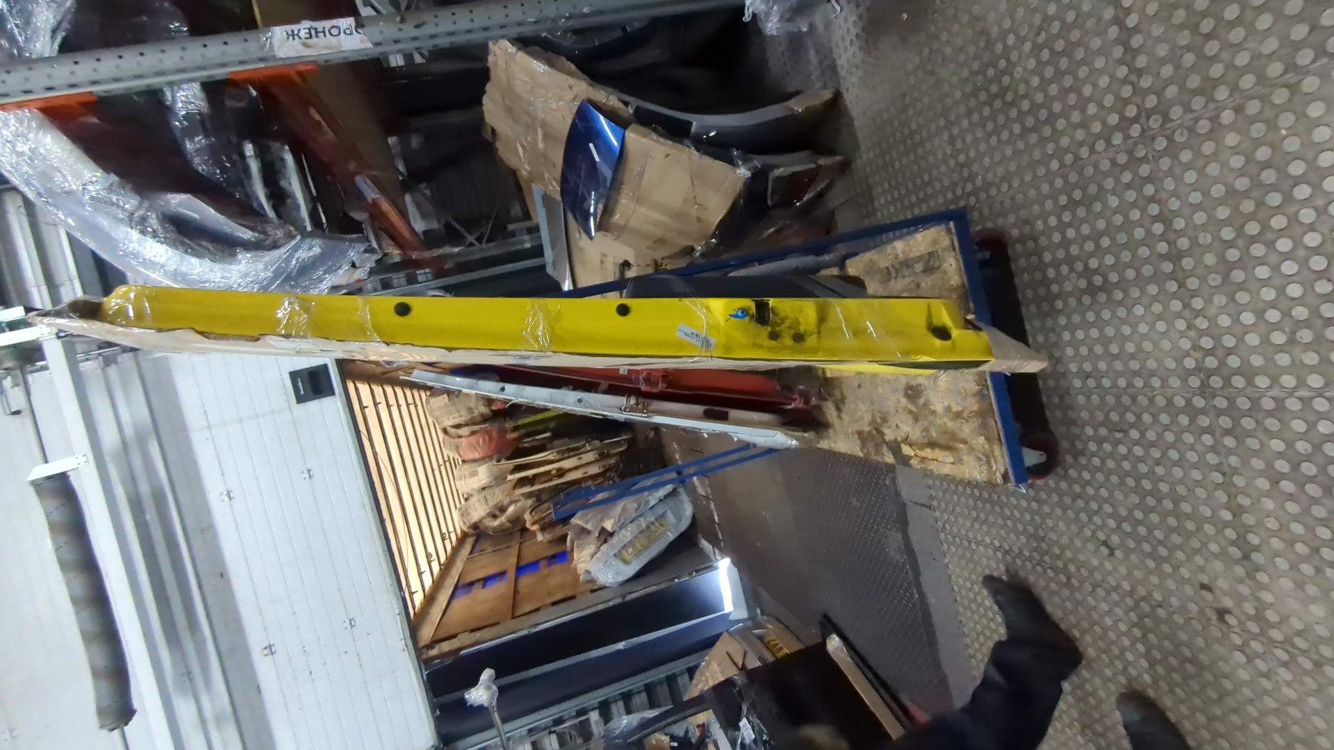 Дверь передняя левая