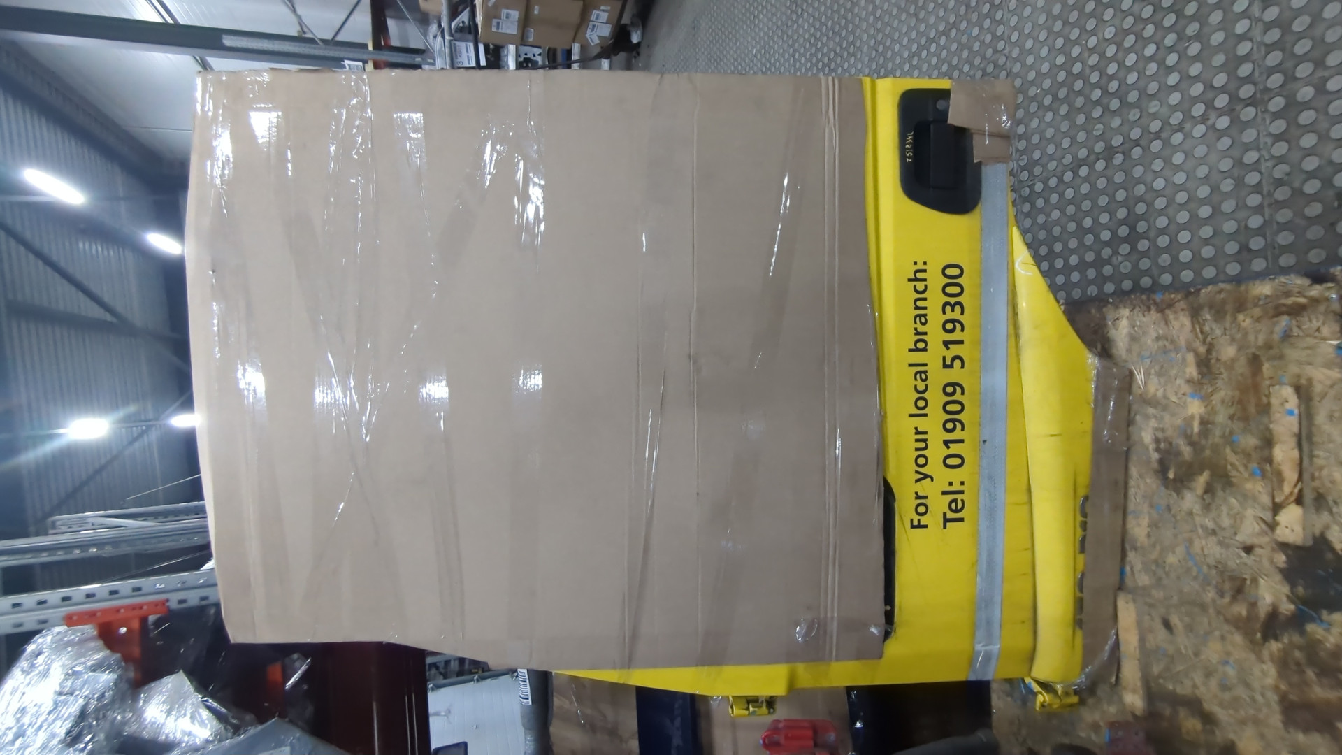 Дверь передняя левая