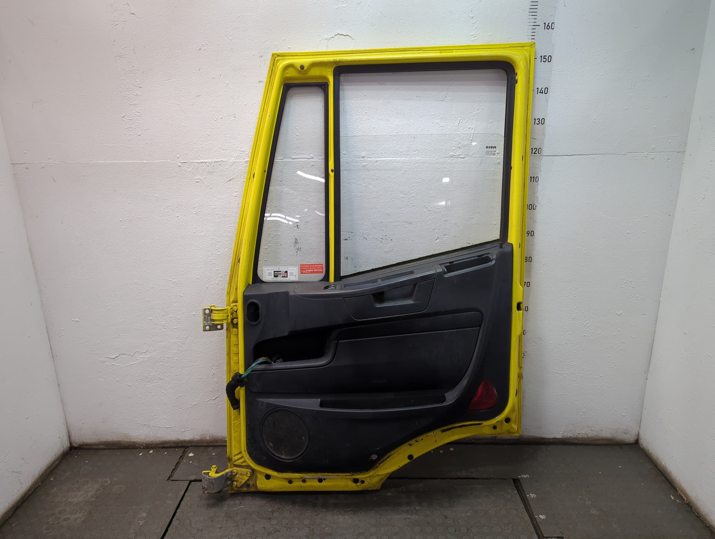 Дверь передняя правая