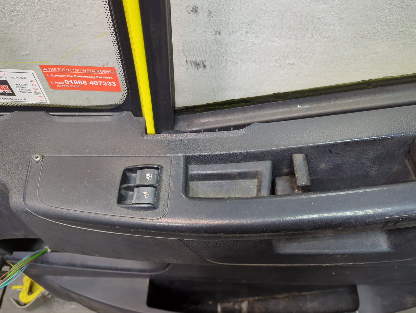 Дверь передняя правая