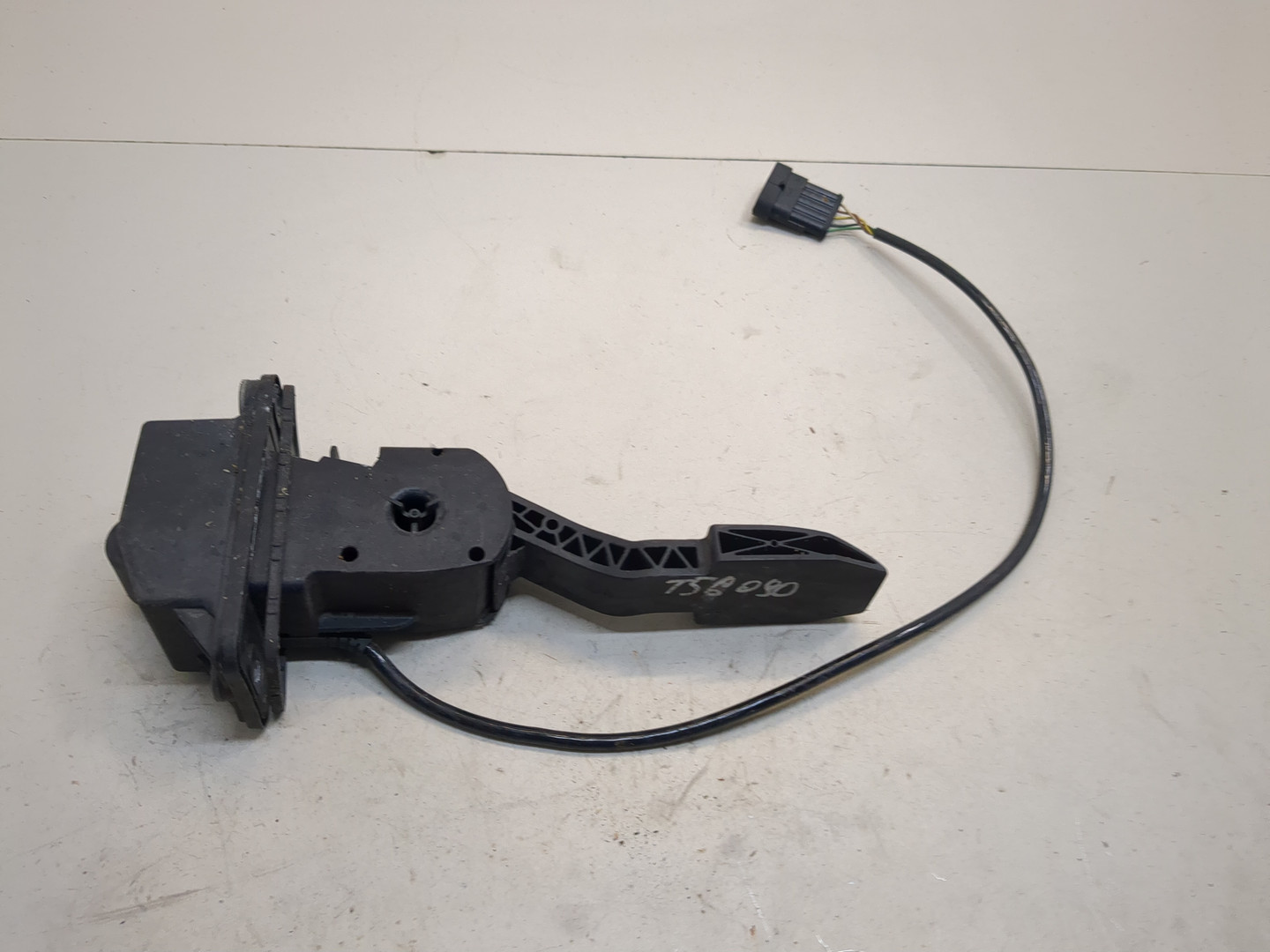 Педаль газа