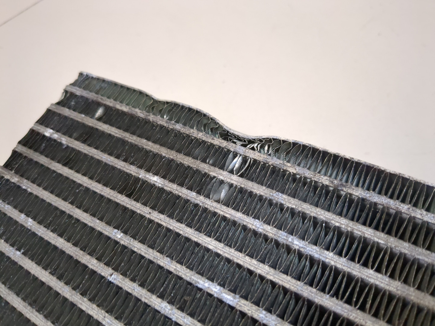 Радиатор кондиционера / конденсер