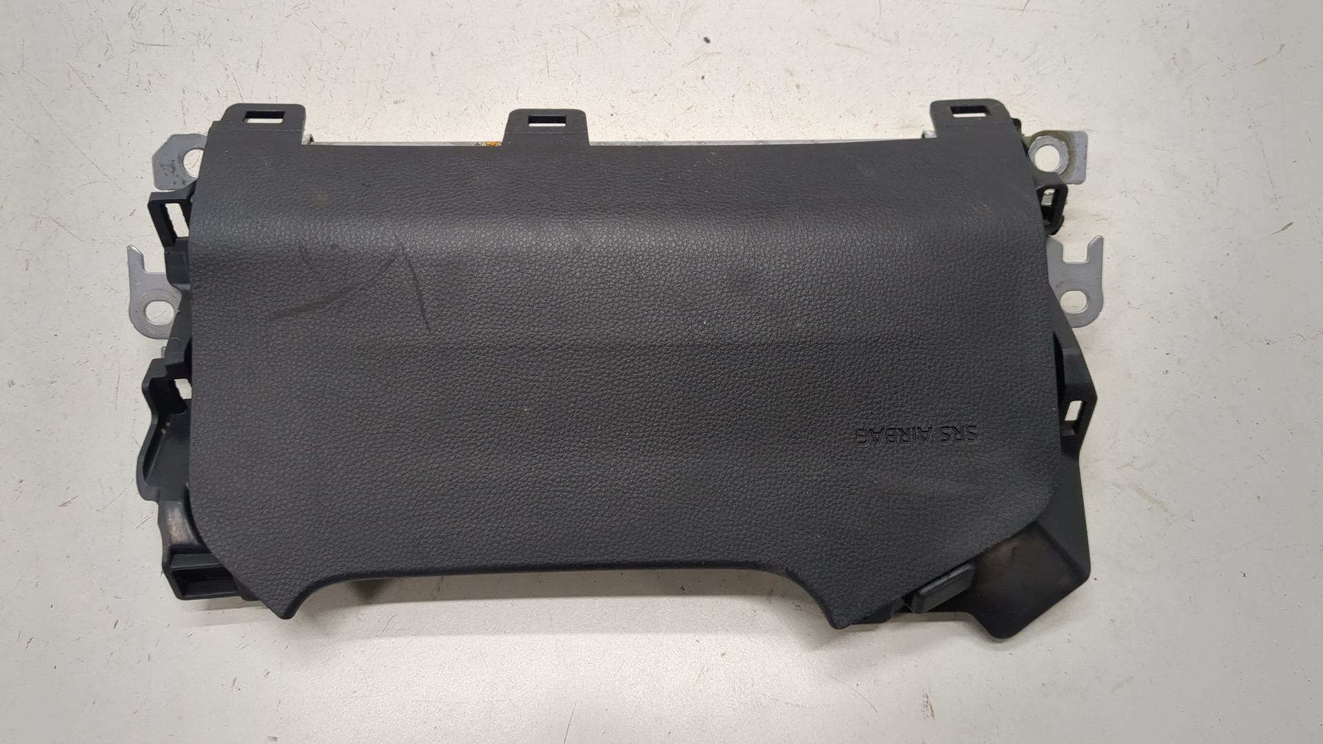 Подушка безопасности нижняя (для колен)