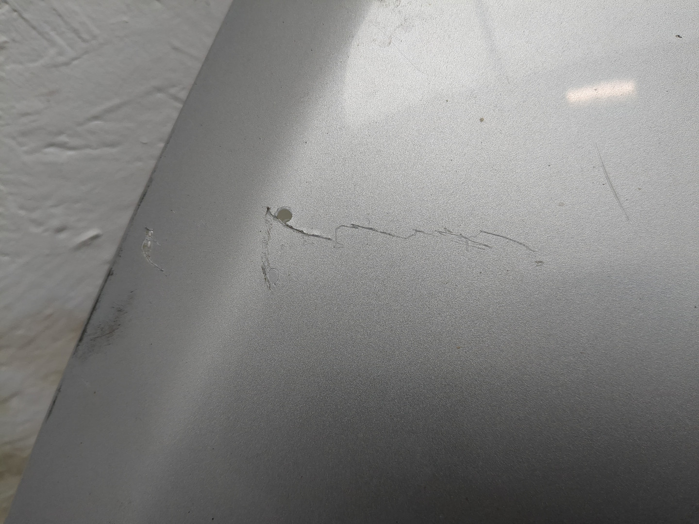 Крыло переднее правое