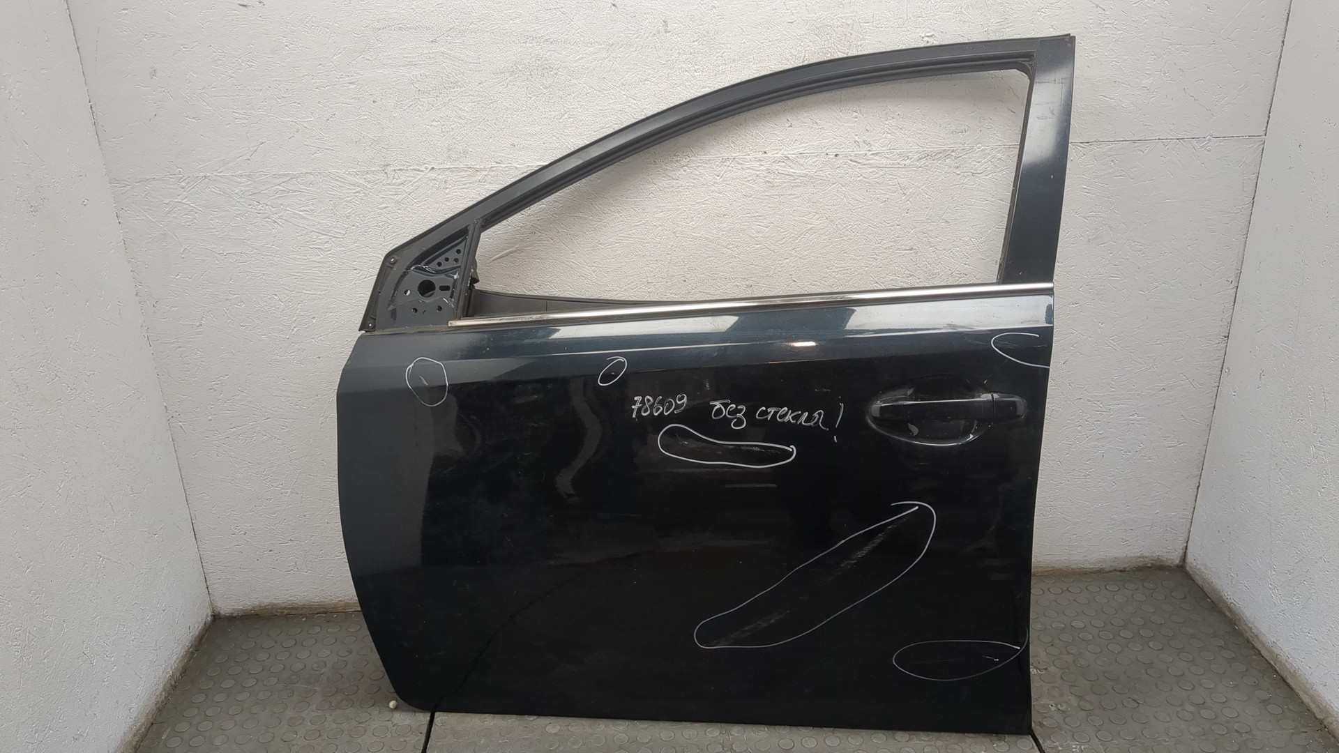 Дверь передняя левая