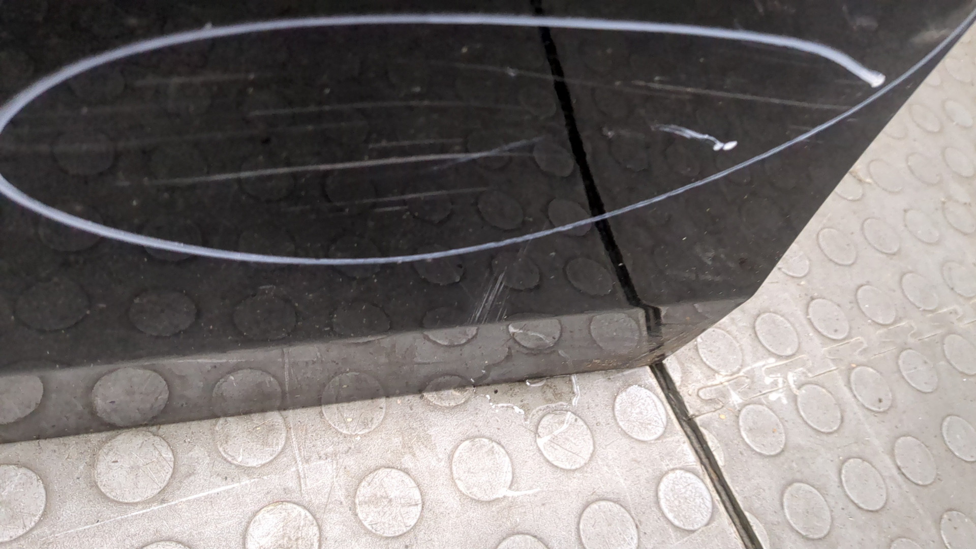 Дверь передняя левая