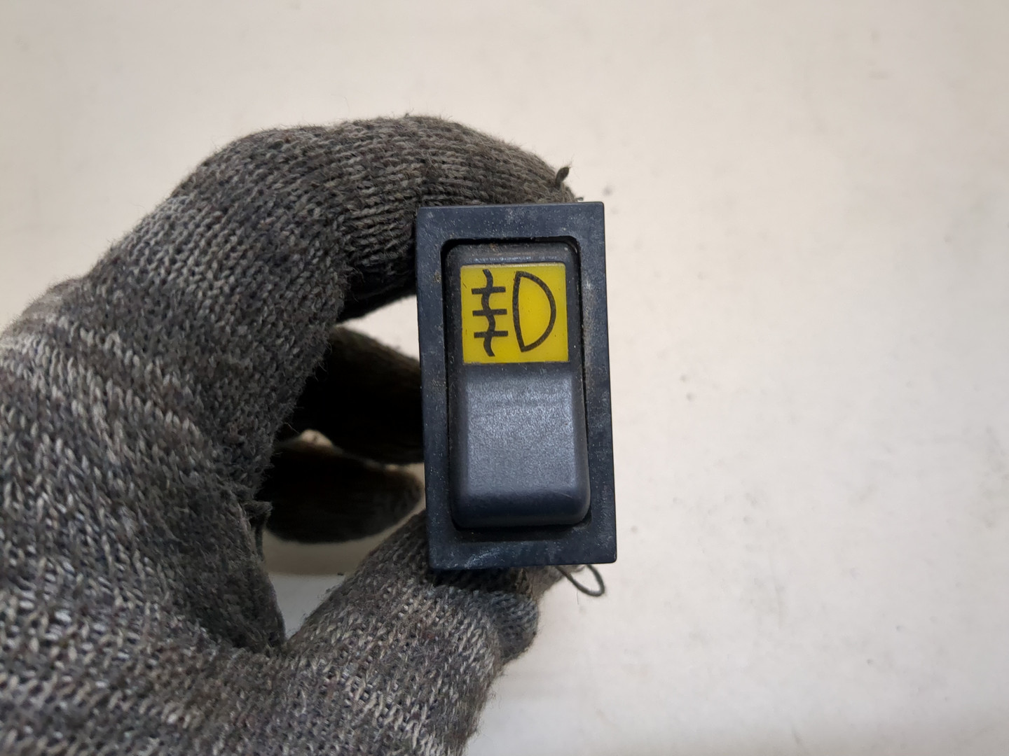 Кнопка света противотуманных фар