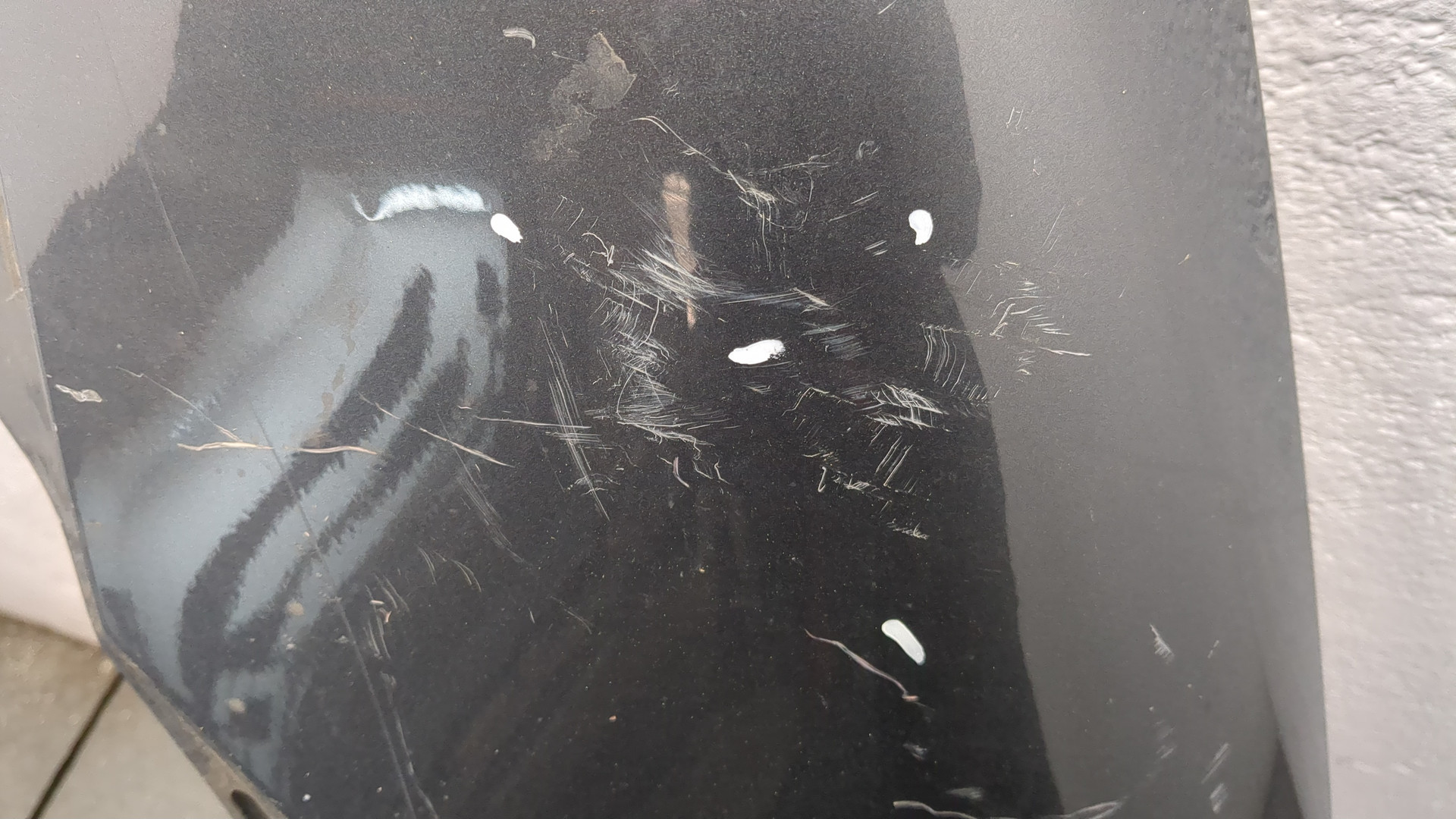 Крыло переднее левое