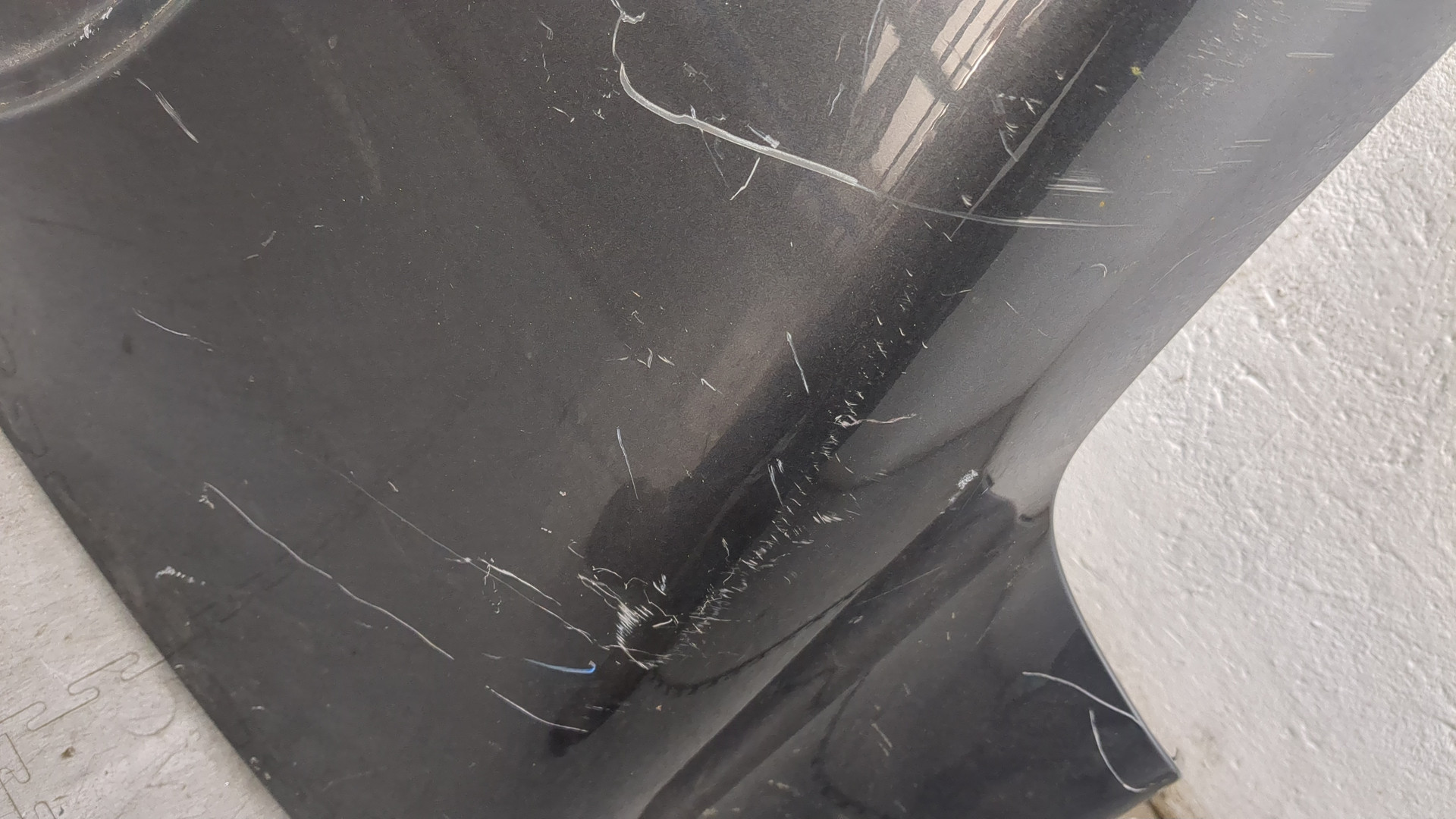 Крыло переднее левое