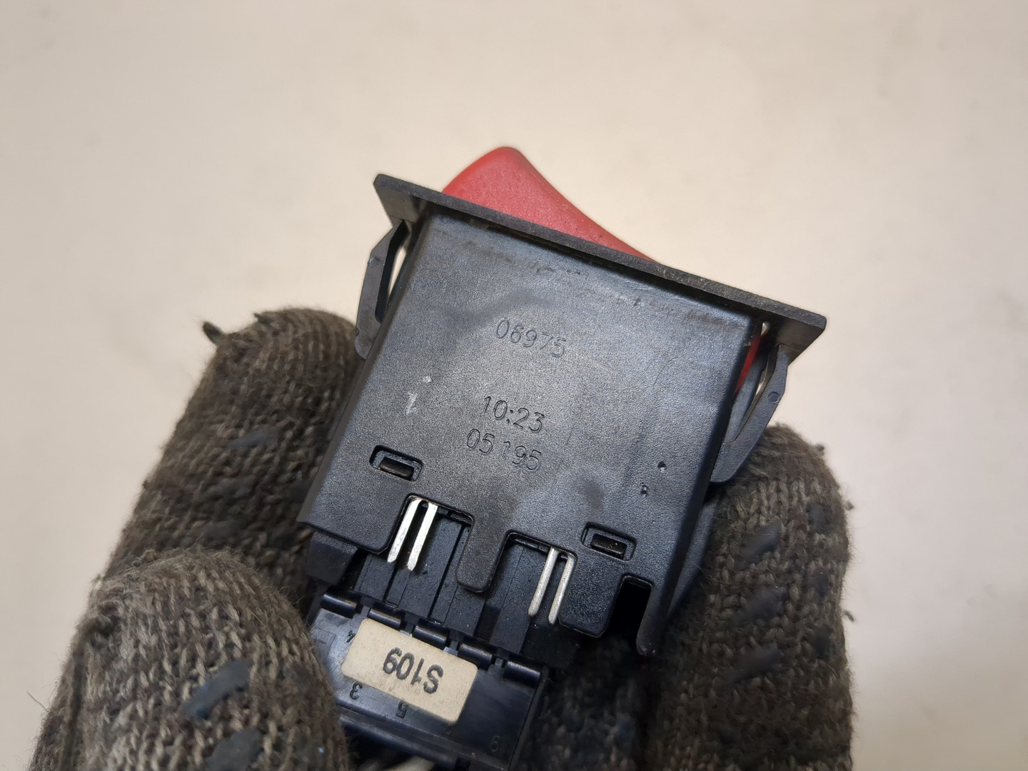 Кнопка аварийной остановки