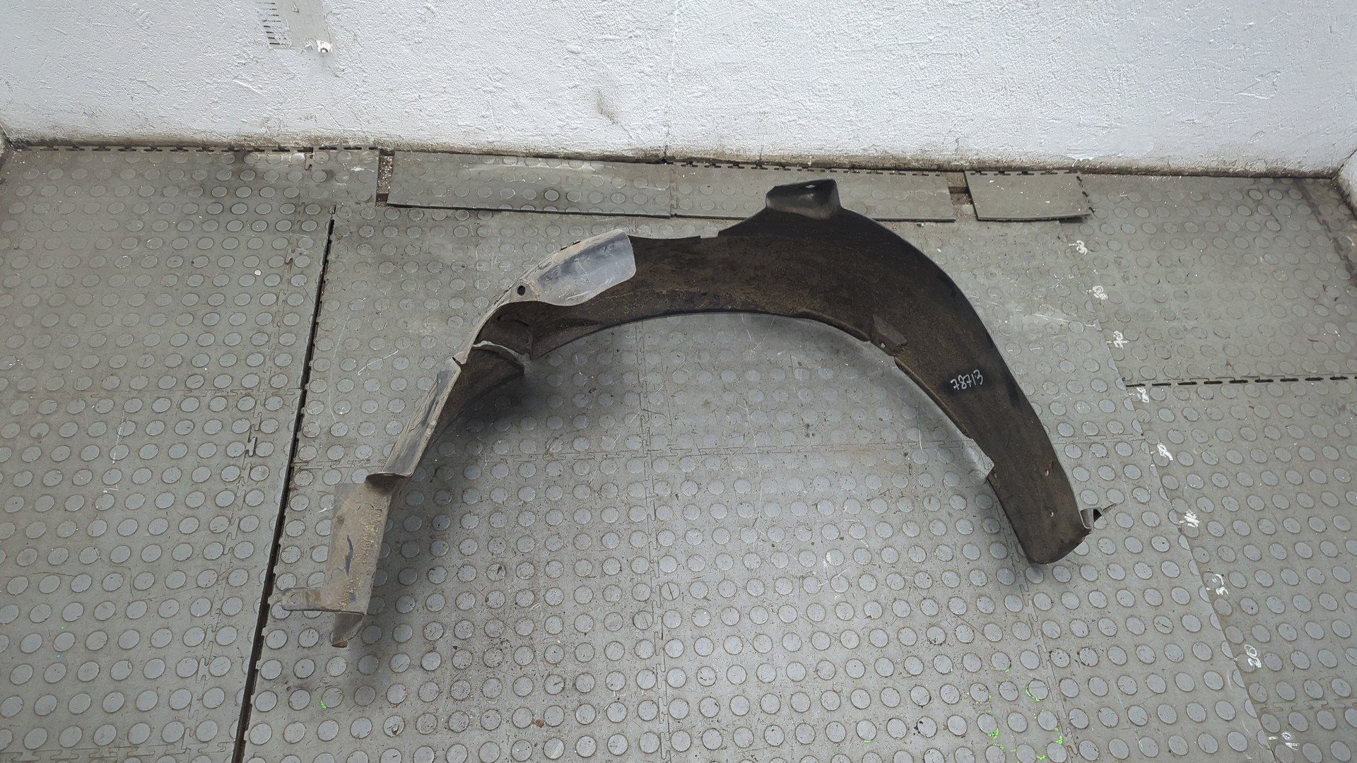 Локер передний правый