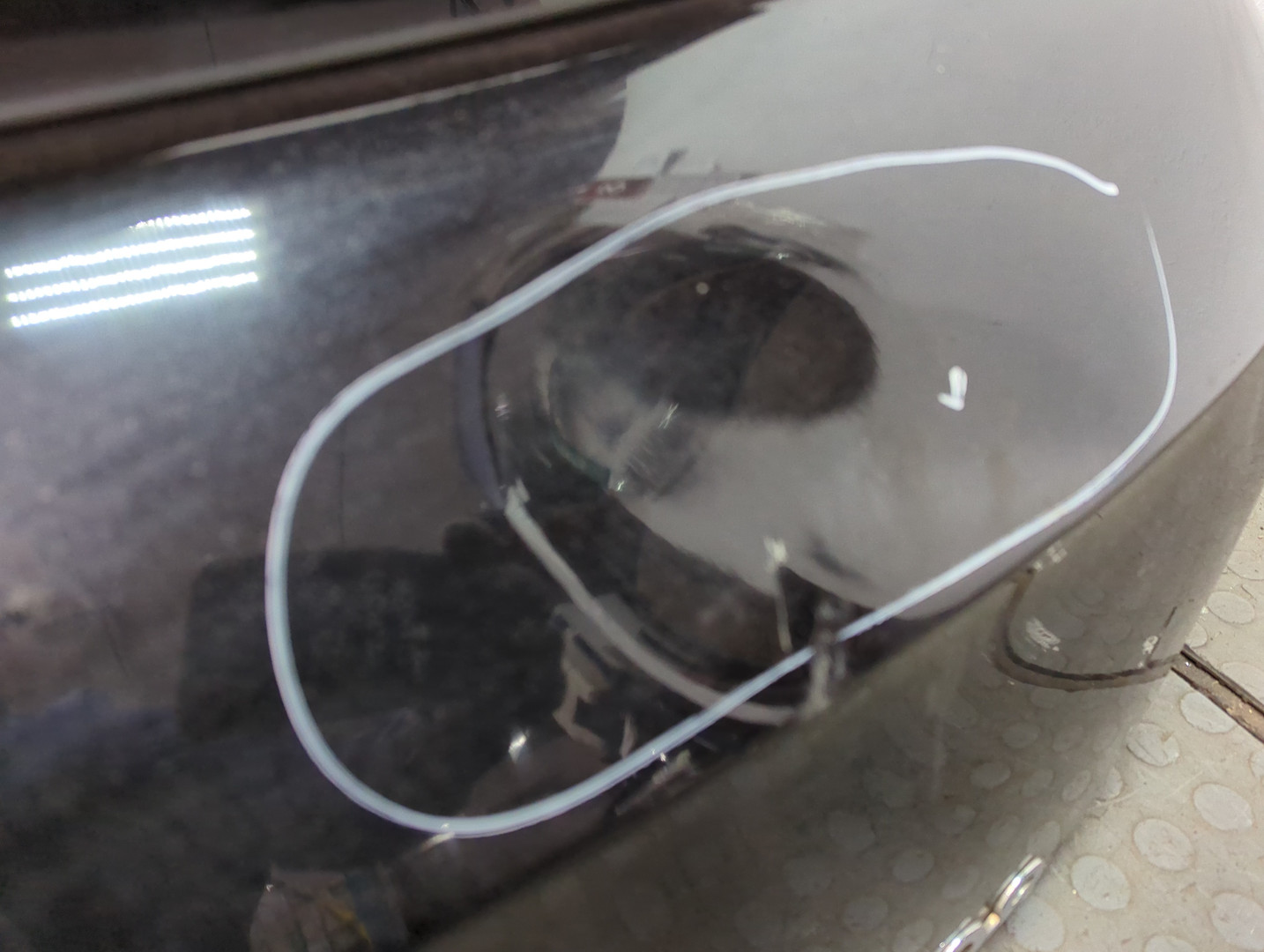 Дверь багажника