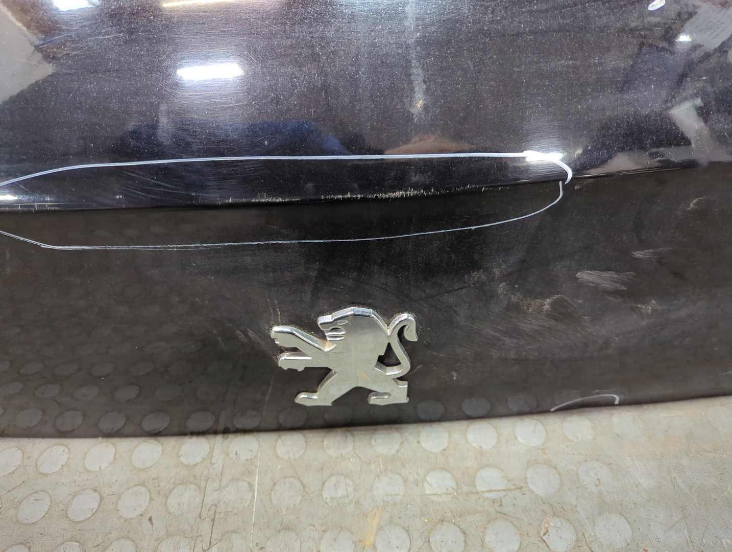 Дверь багажника