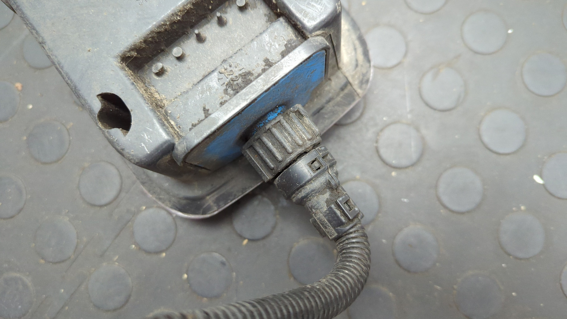 Фонарь задний левый