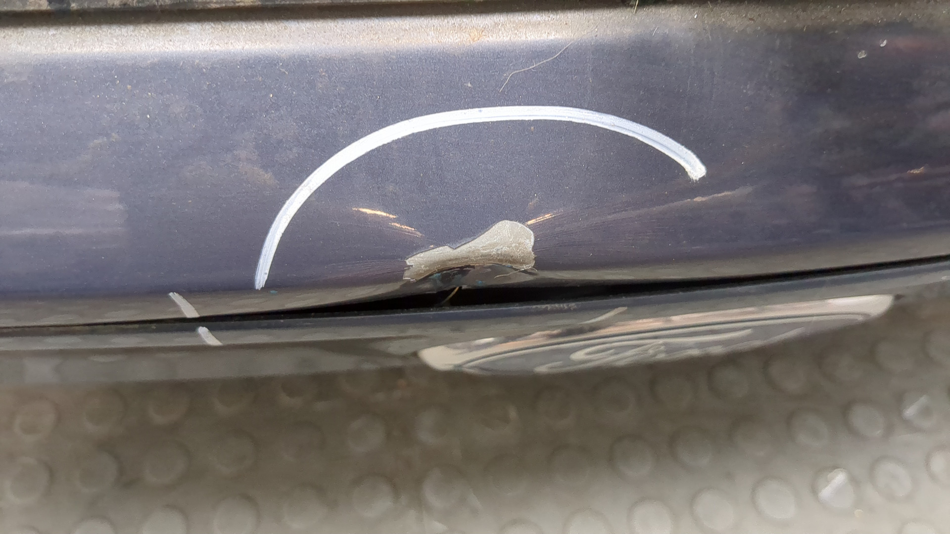 Дверь багажника