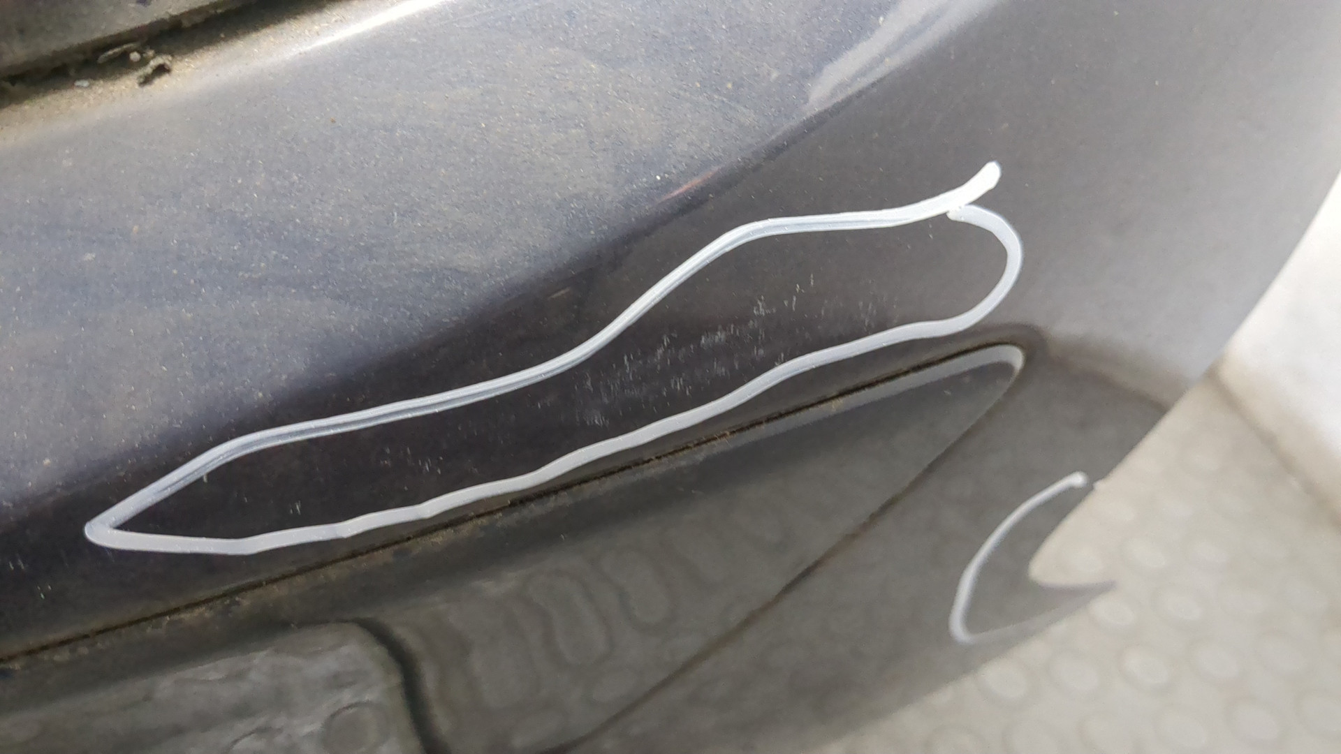 Дверь багажника