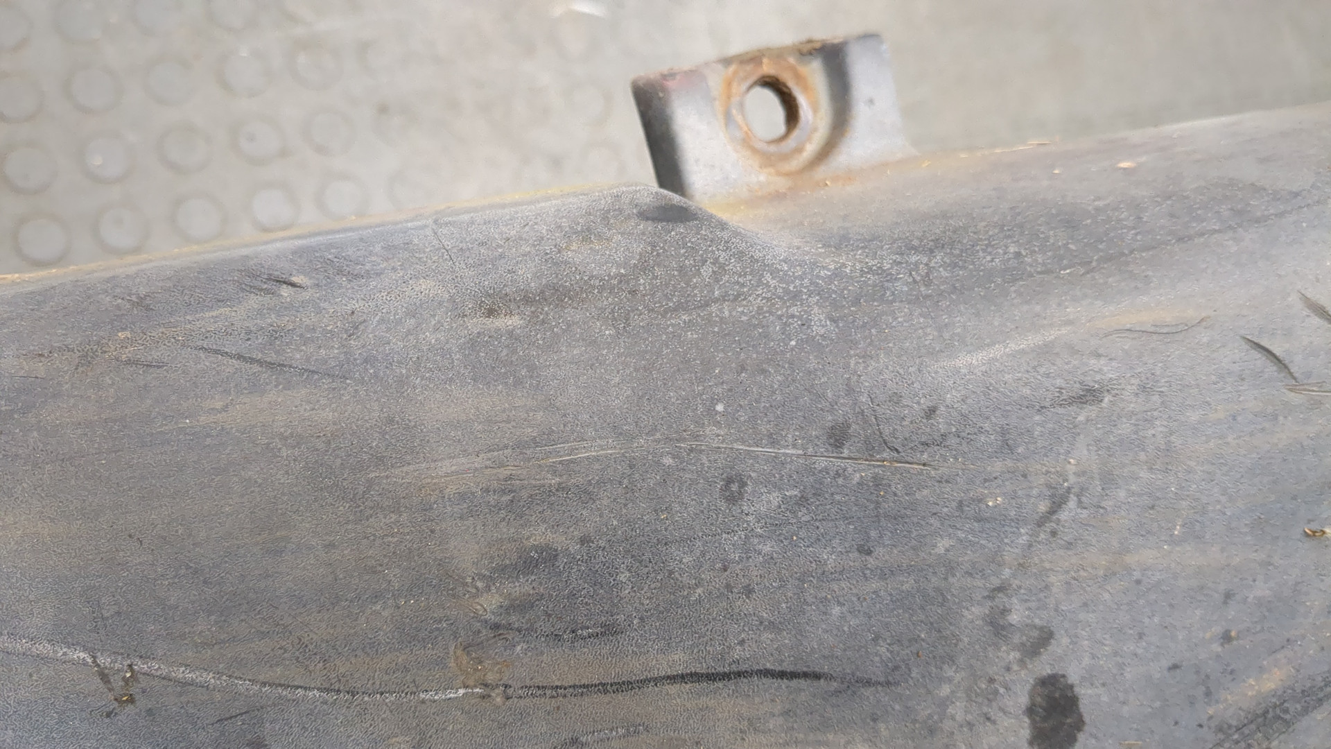 Бампер передний