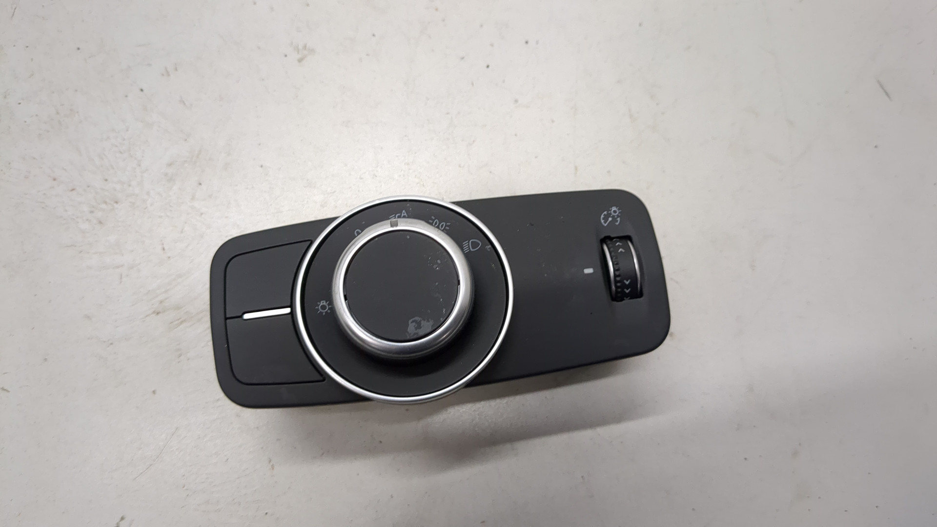 Переключатель света фар