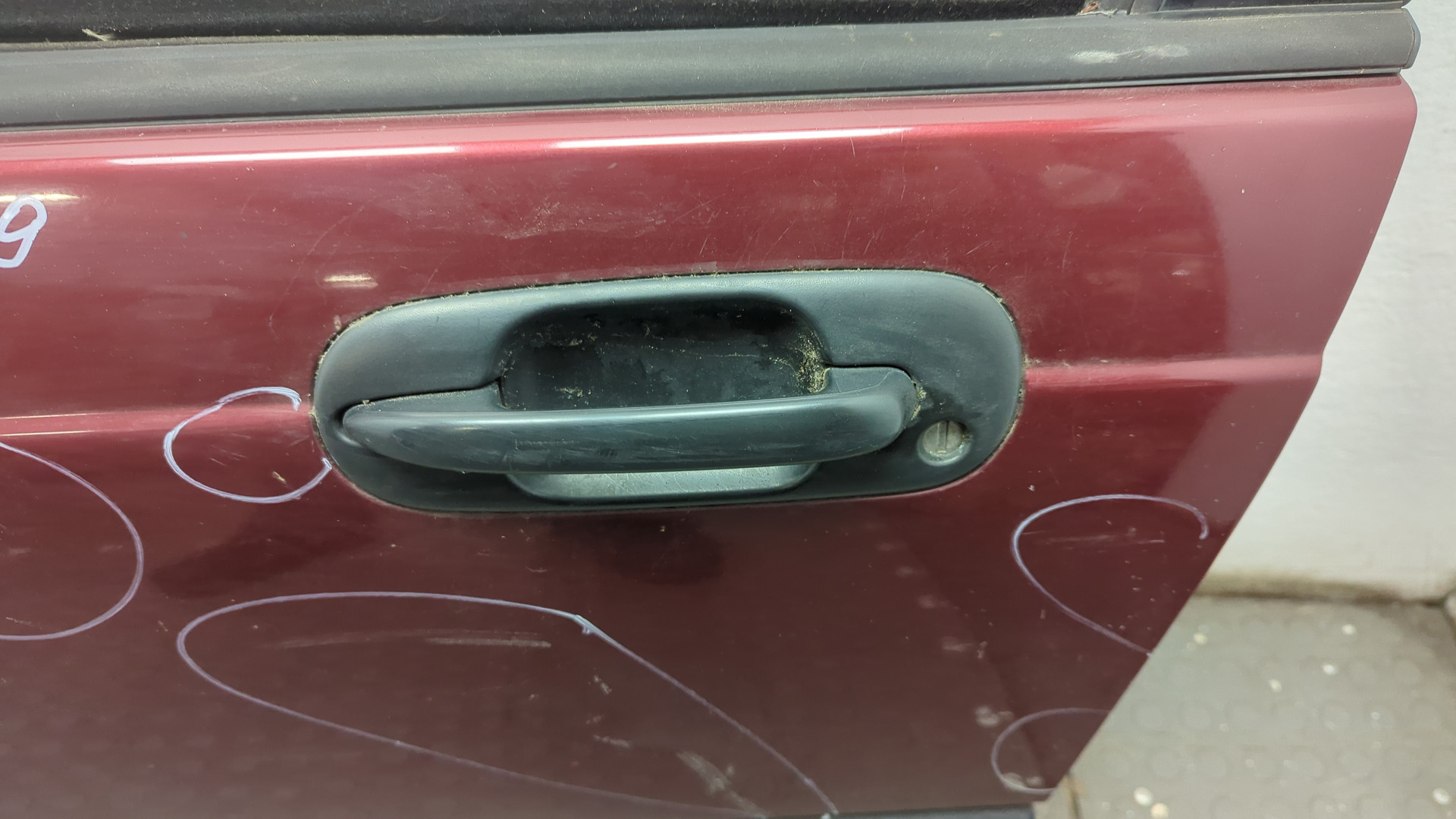 Дверь передняя левая