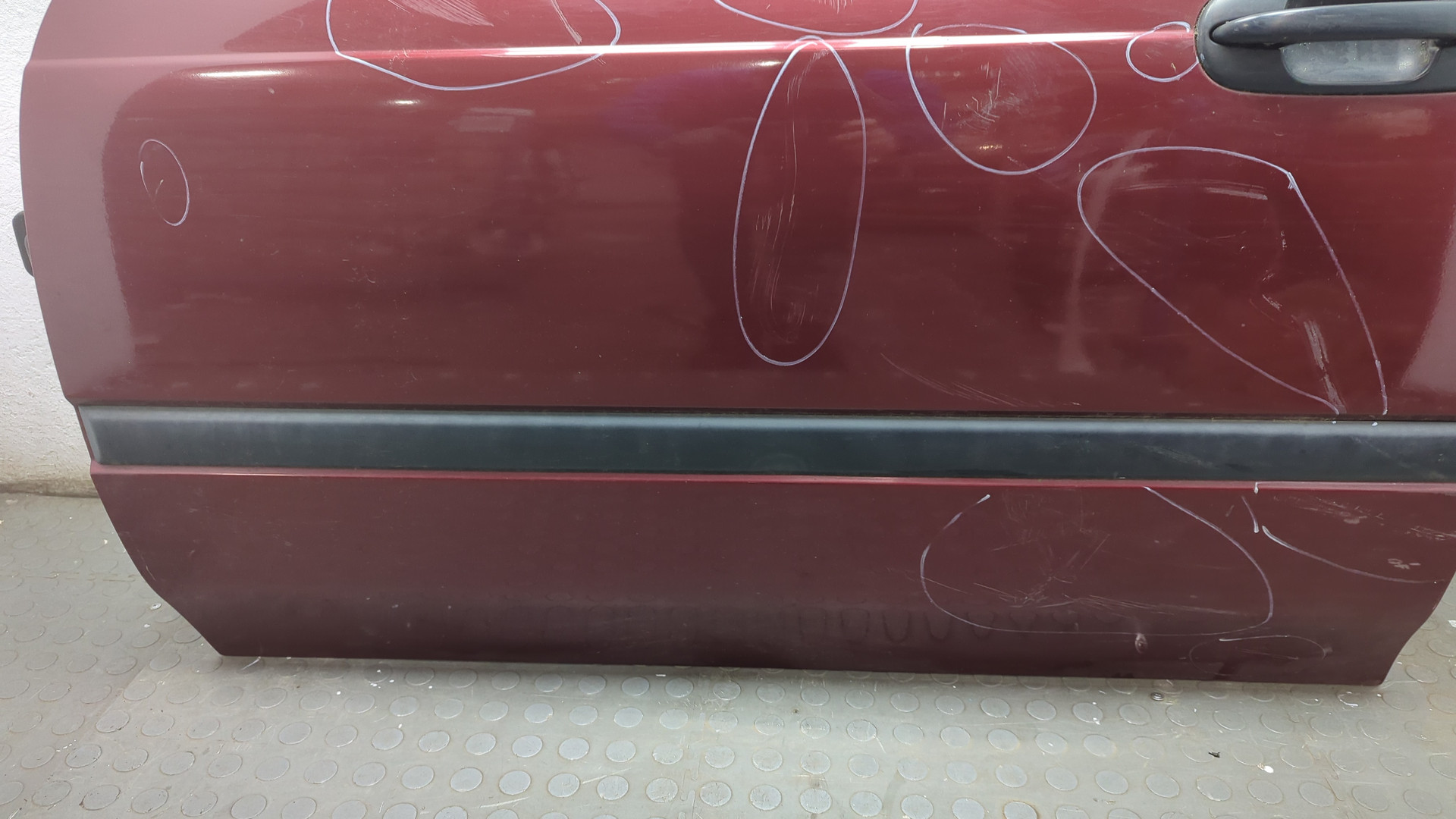 Дверь передняя левая