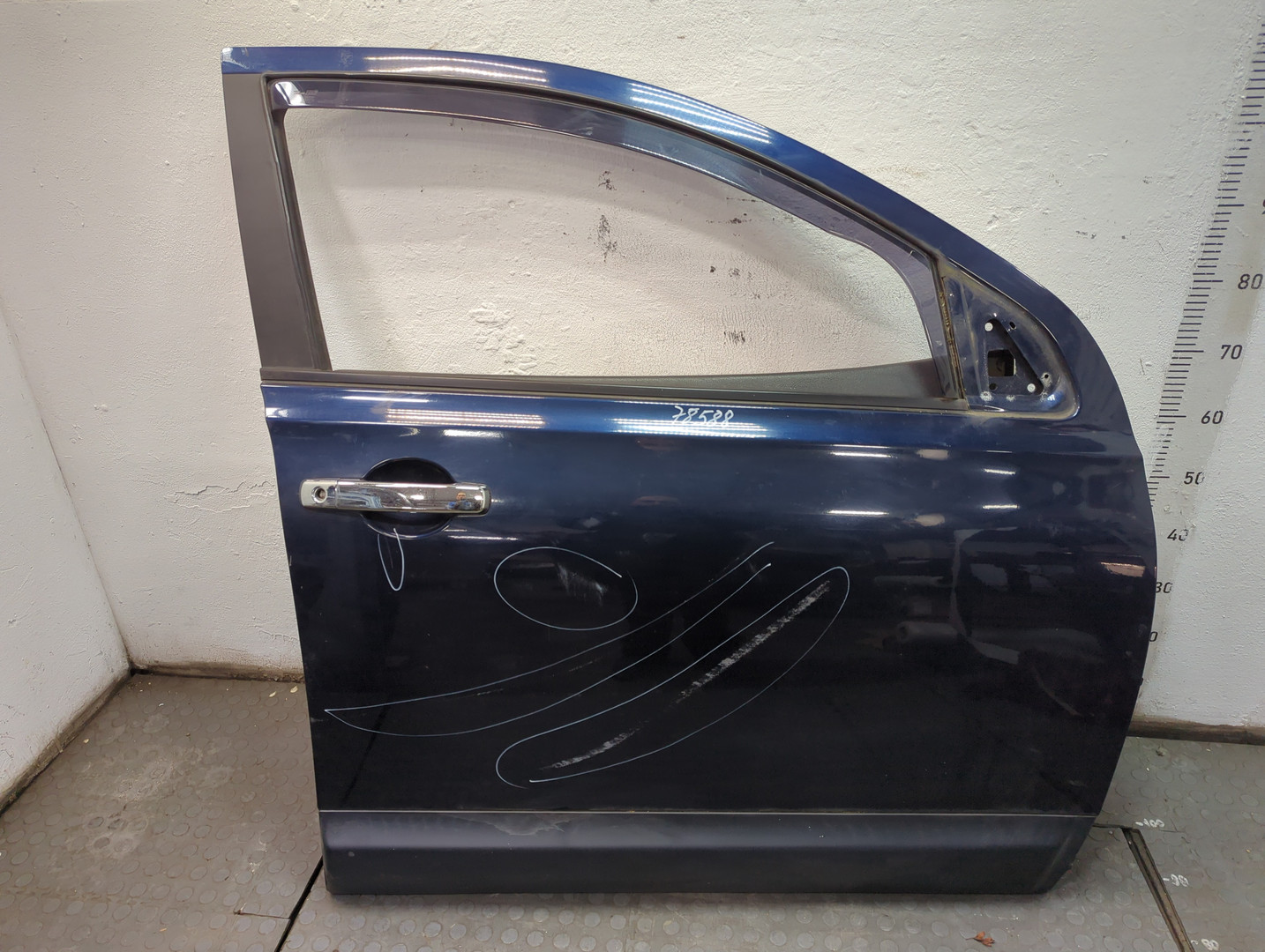 Дверь передняя правая