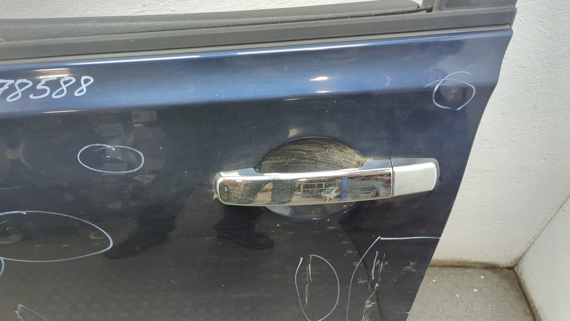 Дверь передняя левая