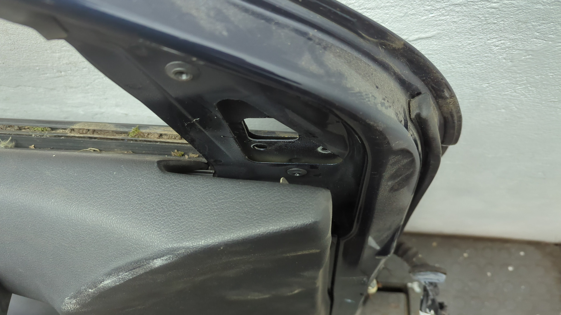 Дверь передняя левая