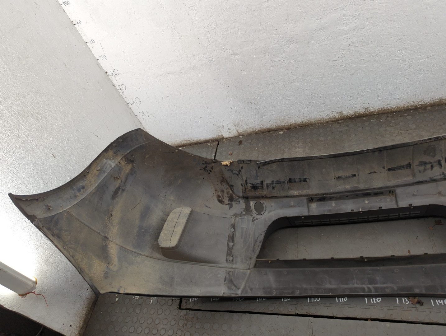 Бампер передний