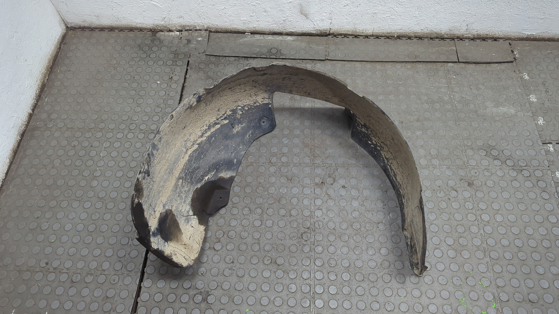 Локер передний левый