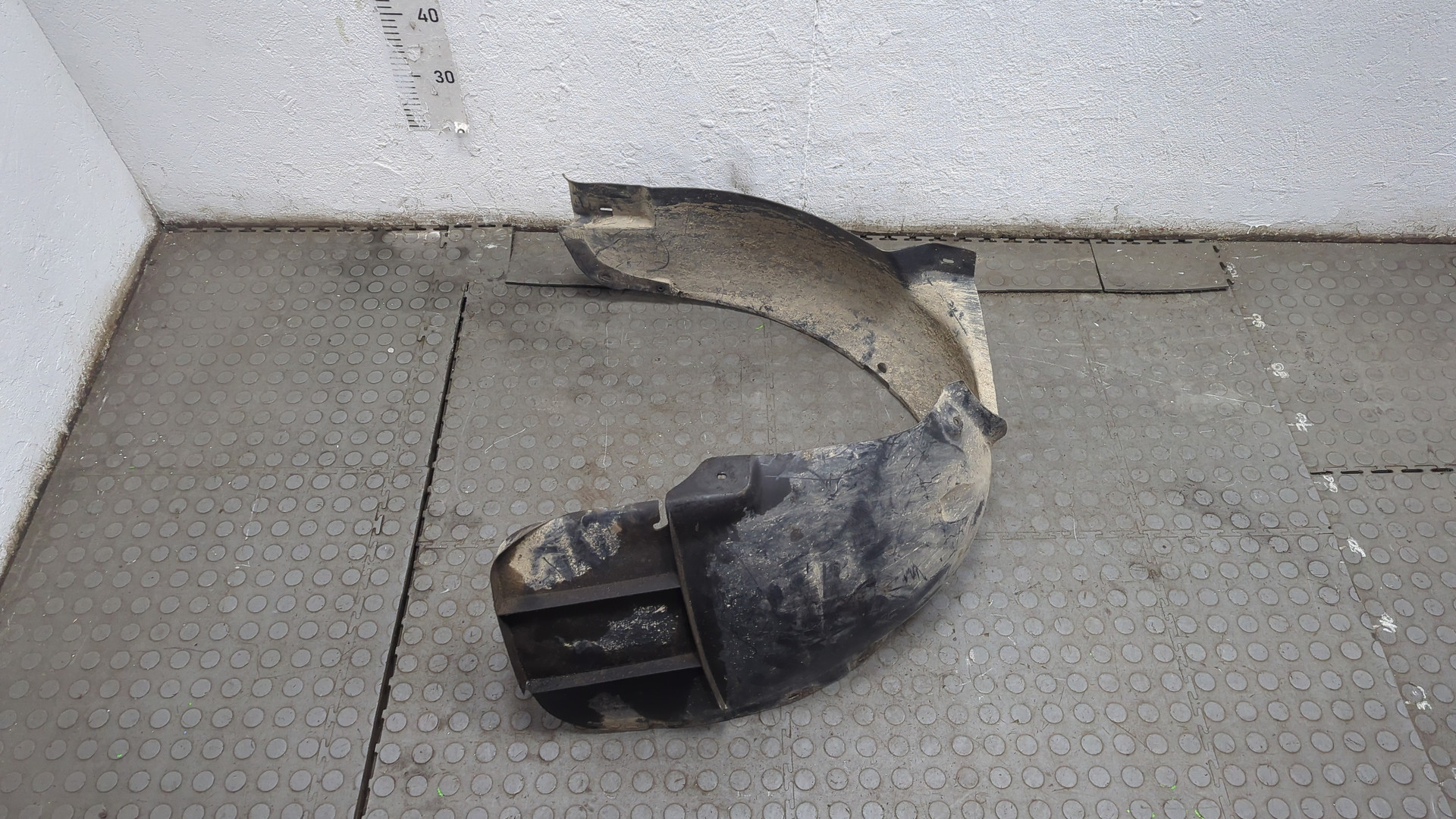 Локер передний левый