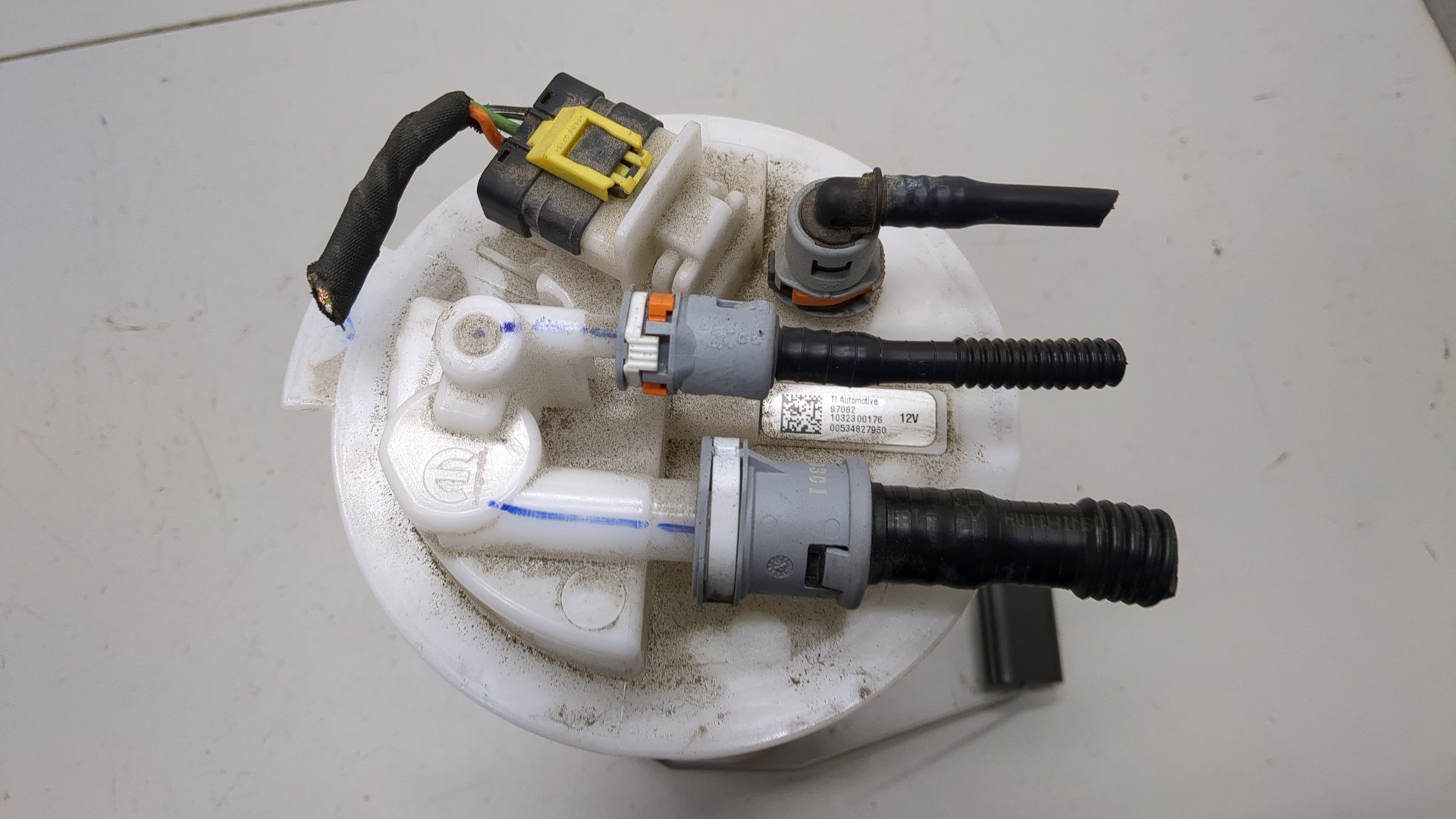 Насос топливный электрический