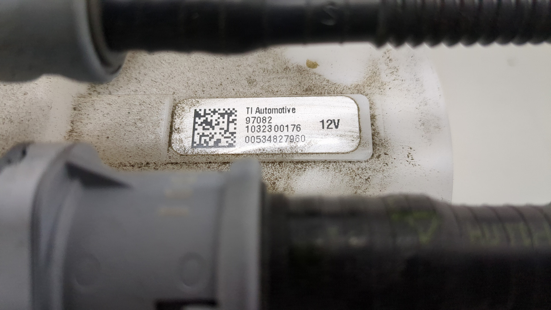 Насос топливный электрический