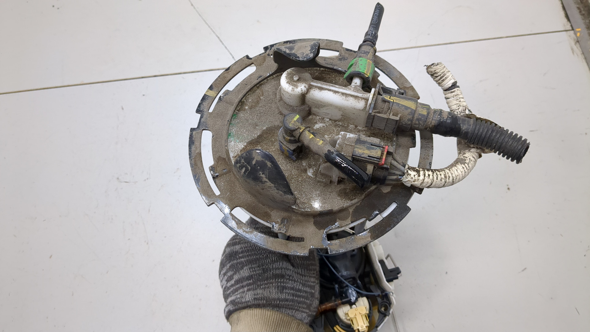 Насос топливный электрический